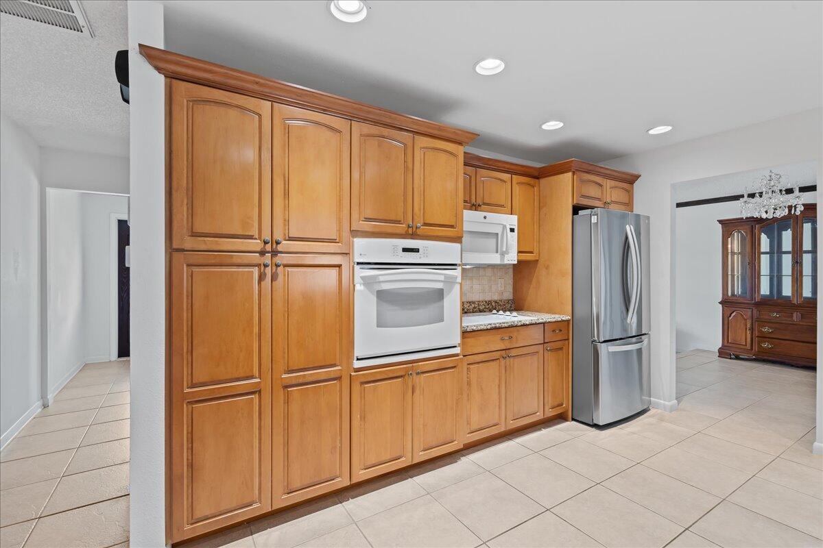 1902 Cedar Lane