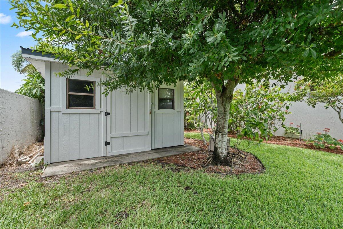 1902 Cedar Lane