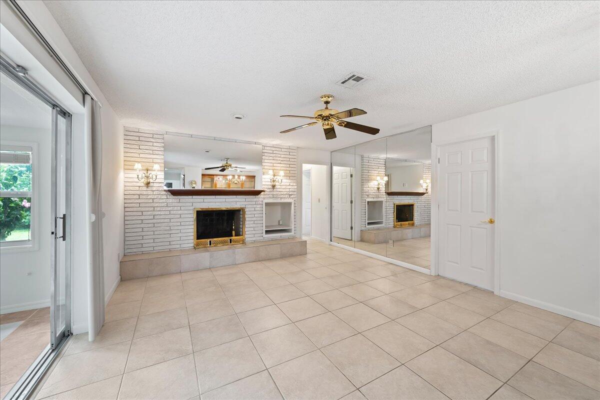 1902 Cedar Lane