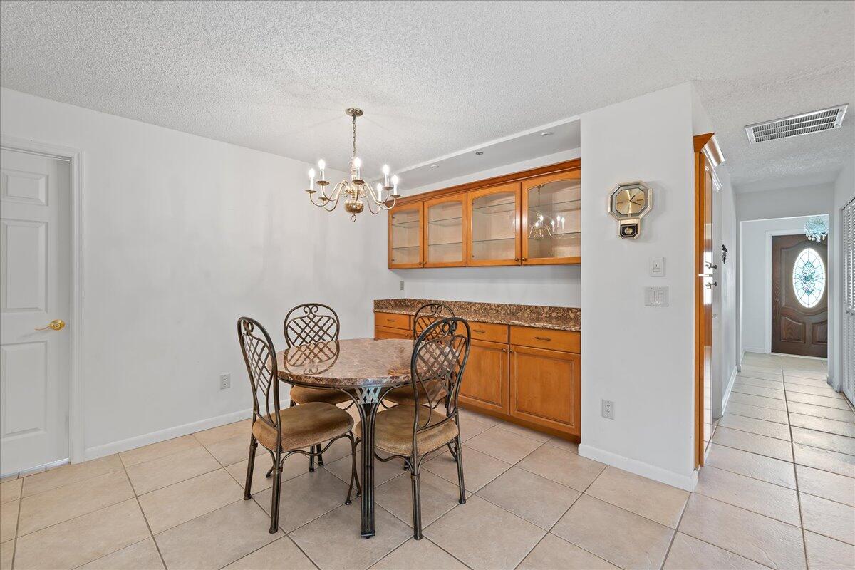 1902 Cedar Lane