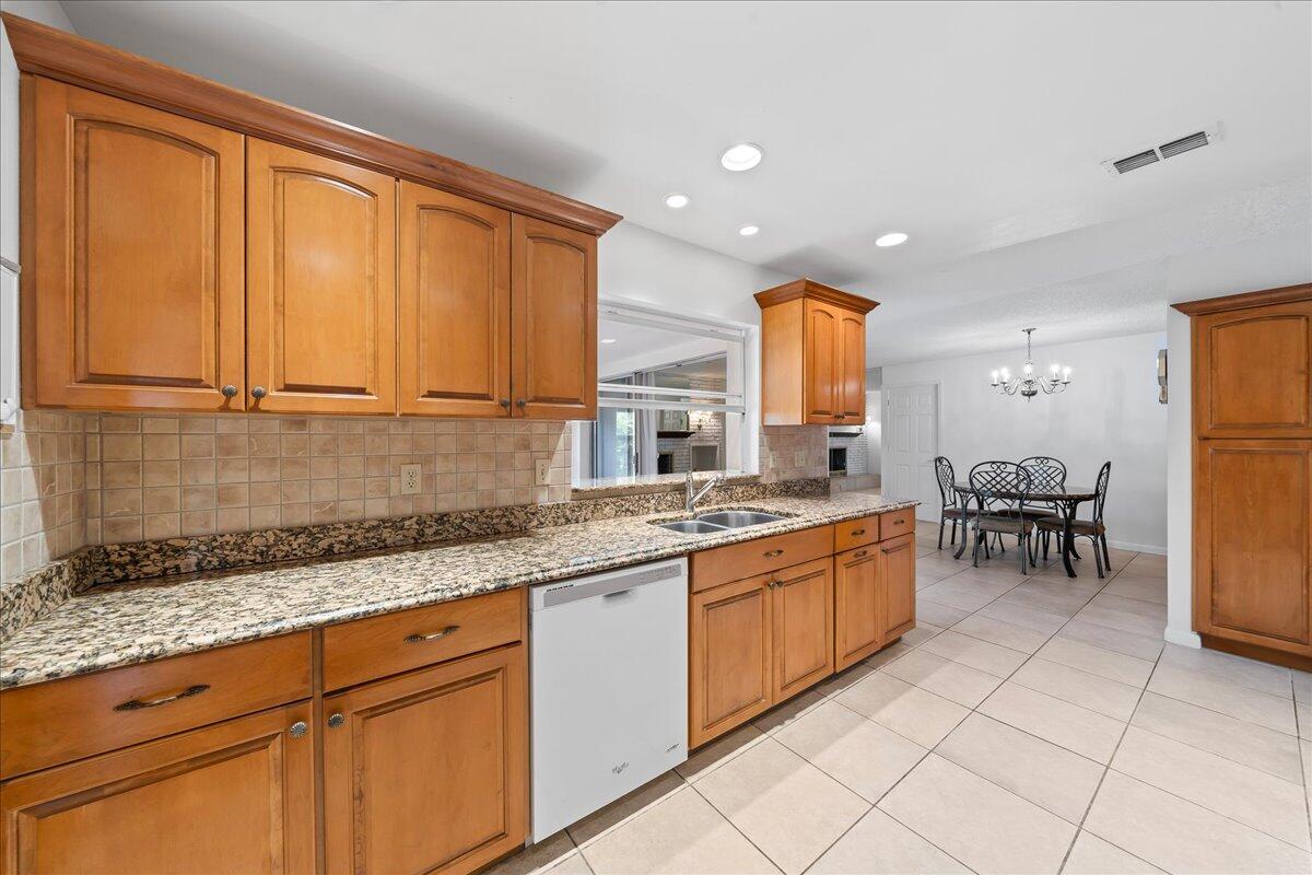1902 Cedar Lane