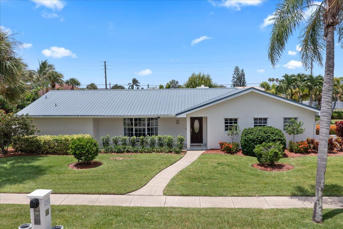 1902 Cedar Lane