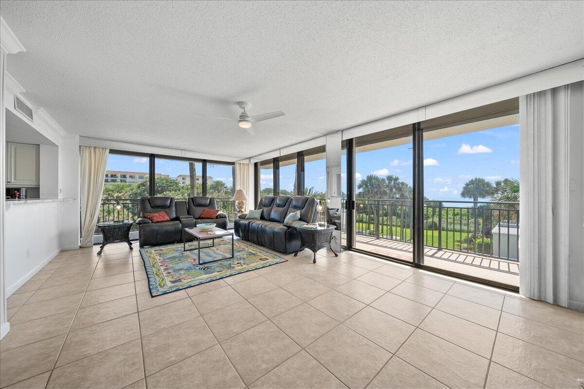 2100 N Atlantic Avenue, 303