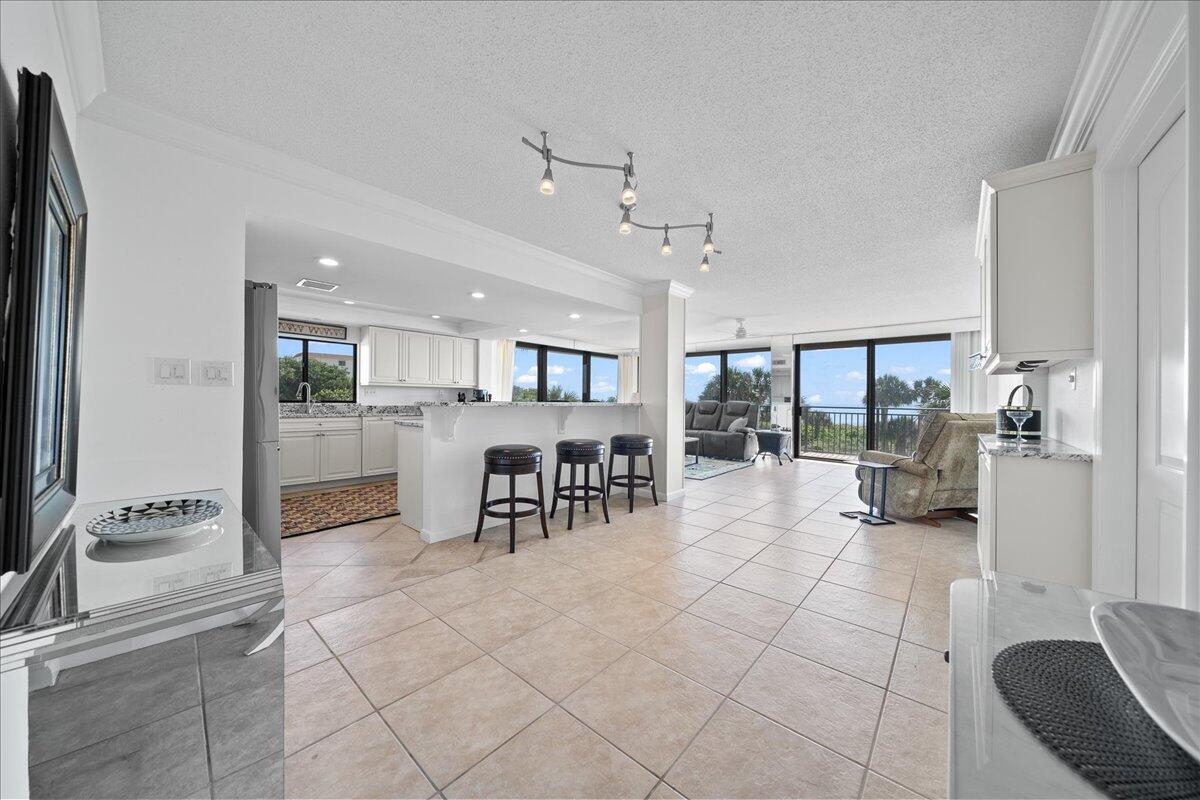2100 N Atlantic Avenue, 303