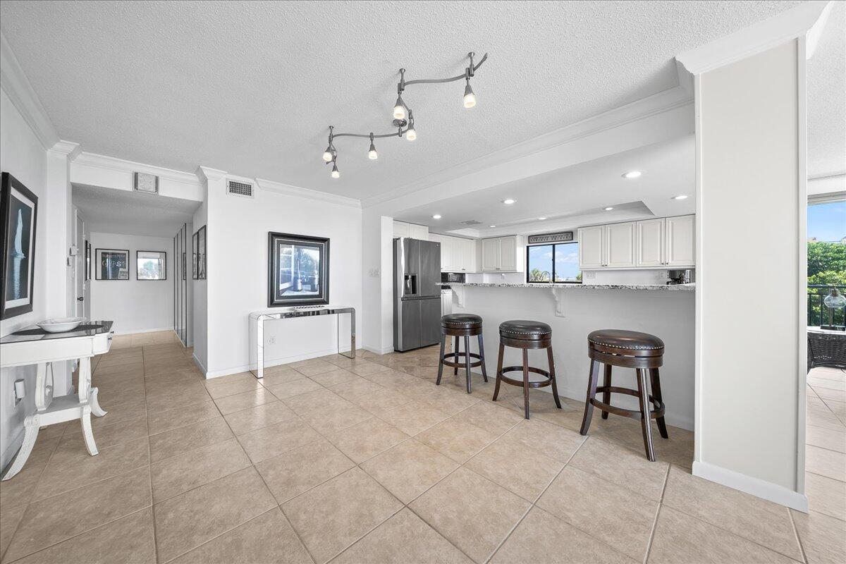 2100 N Atlantic Avenue, 303