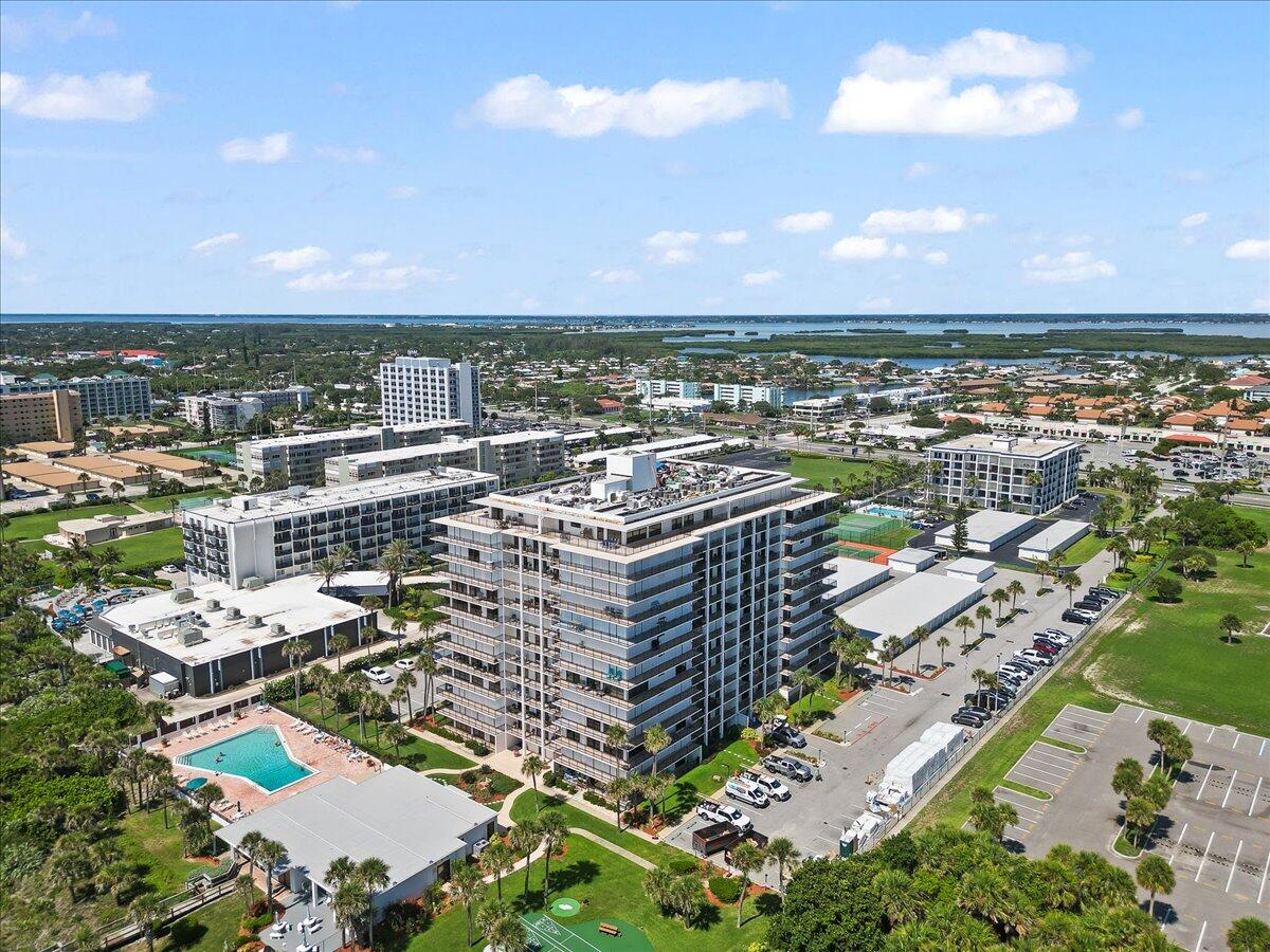 2100 N Atlantic Avenue, 303