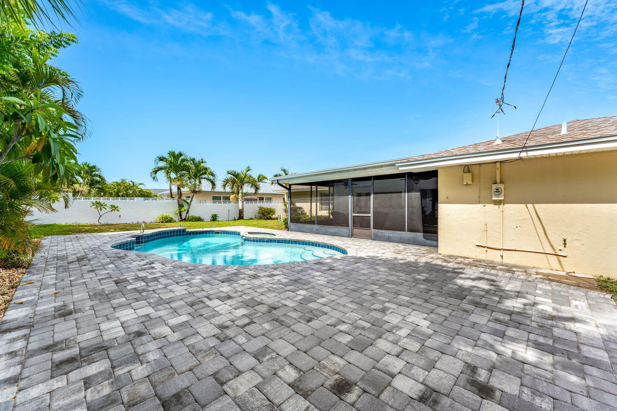 605 Bimini Road
