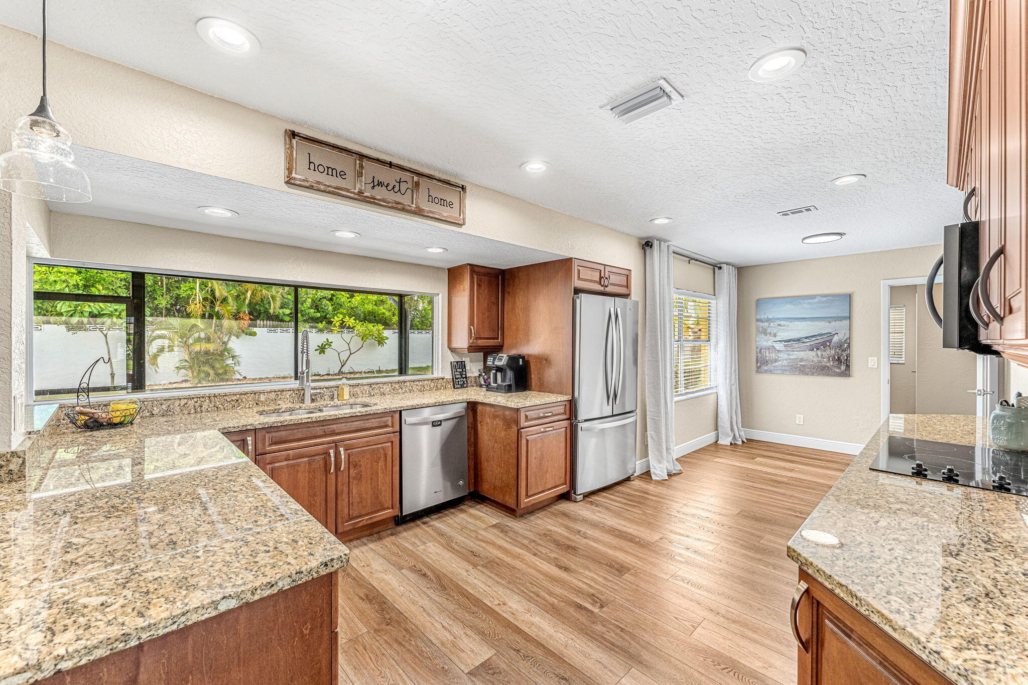 605 Bimini Road