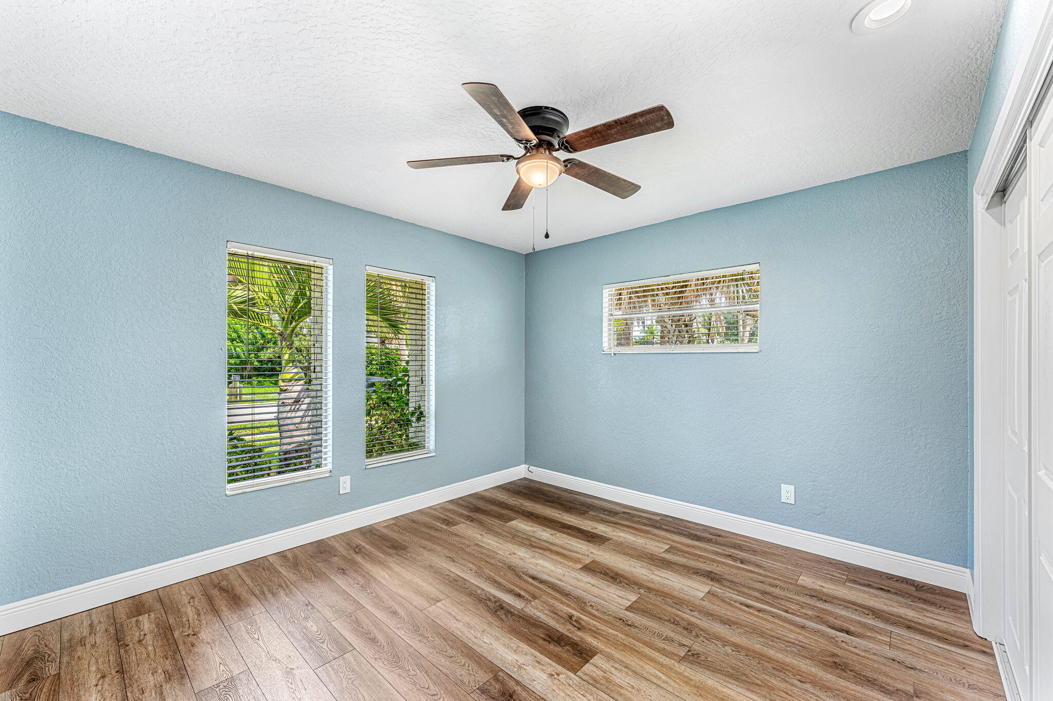 605 Bimini Road