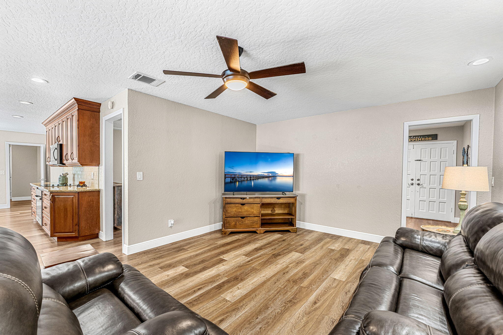 605 Bimini Road