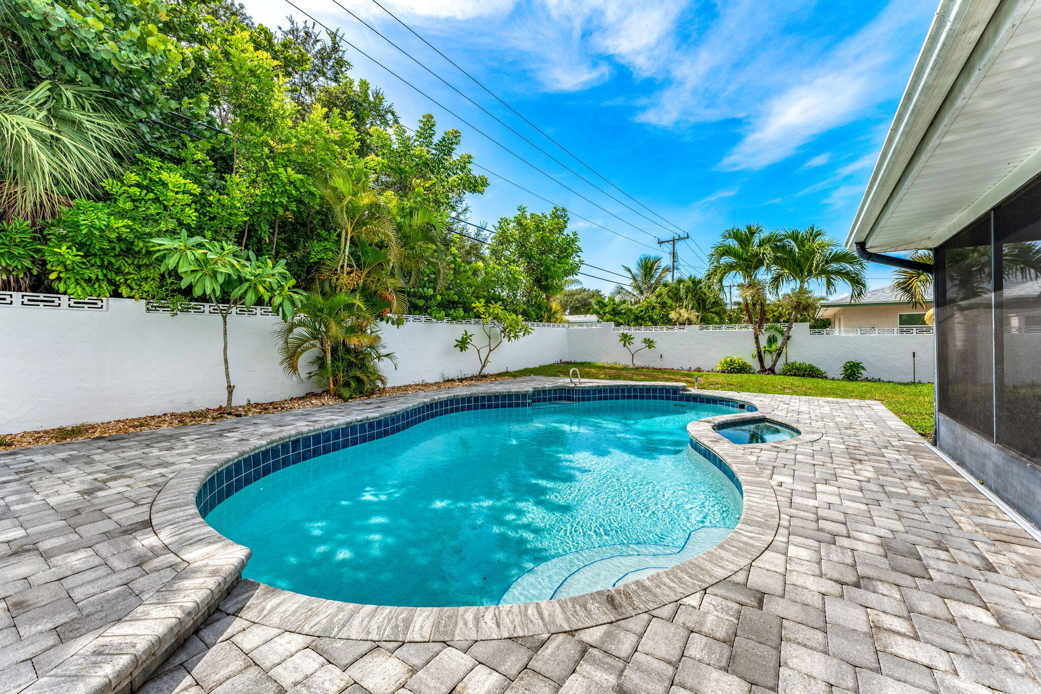 605 Bimini Road