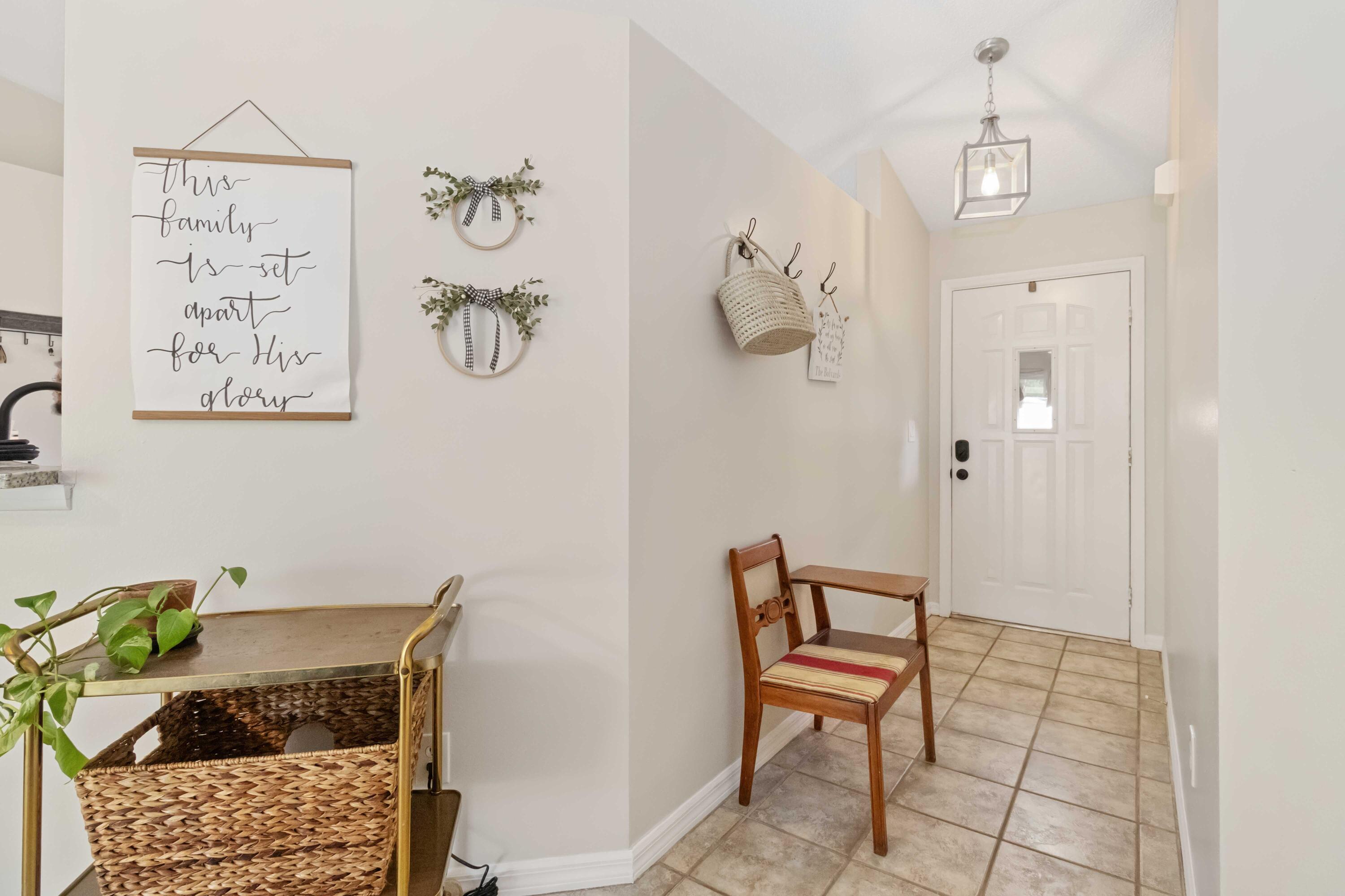 5413 Hastings Street