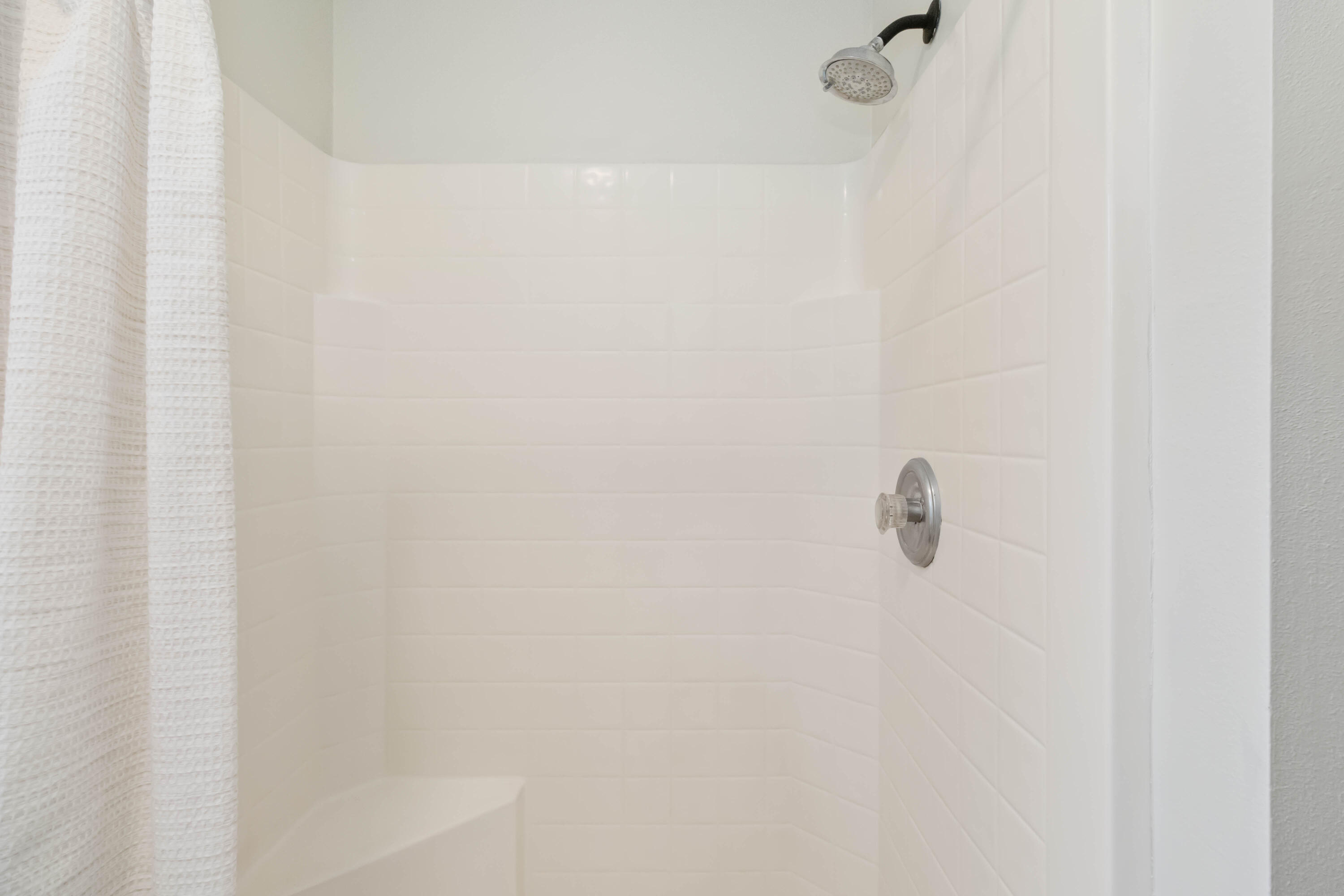 5413 Hastings Street