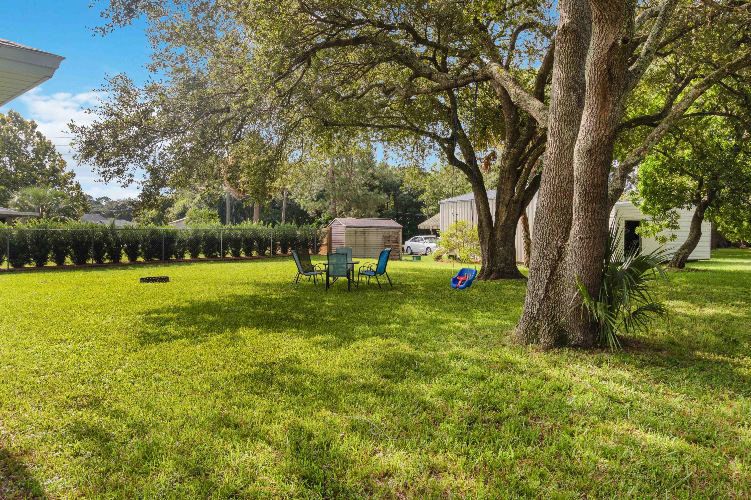 5413 Hastings Street