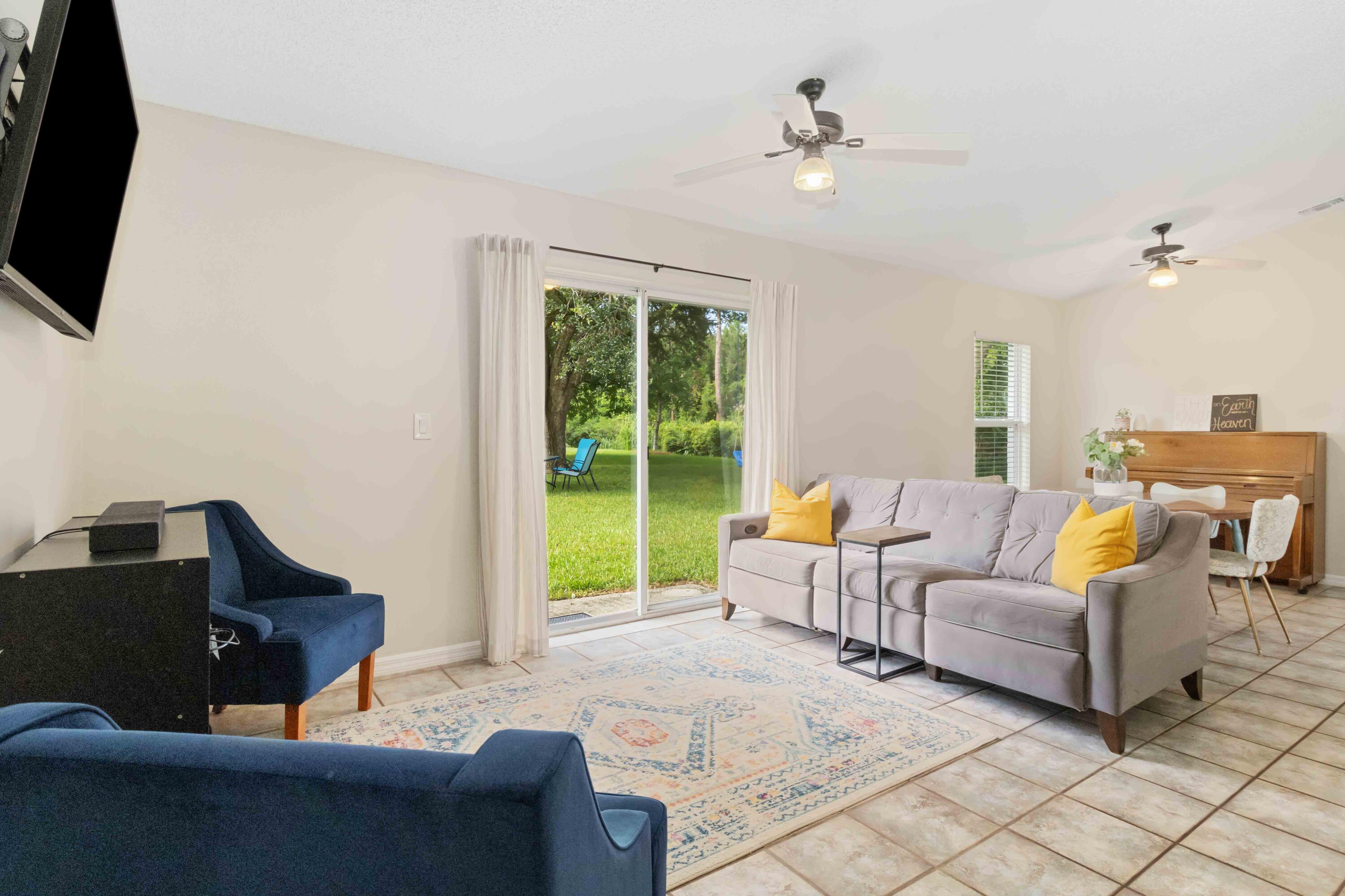 5413 Hastings Street