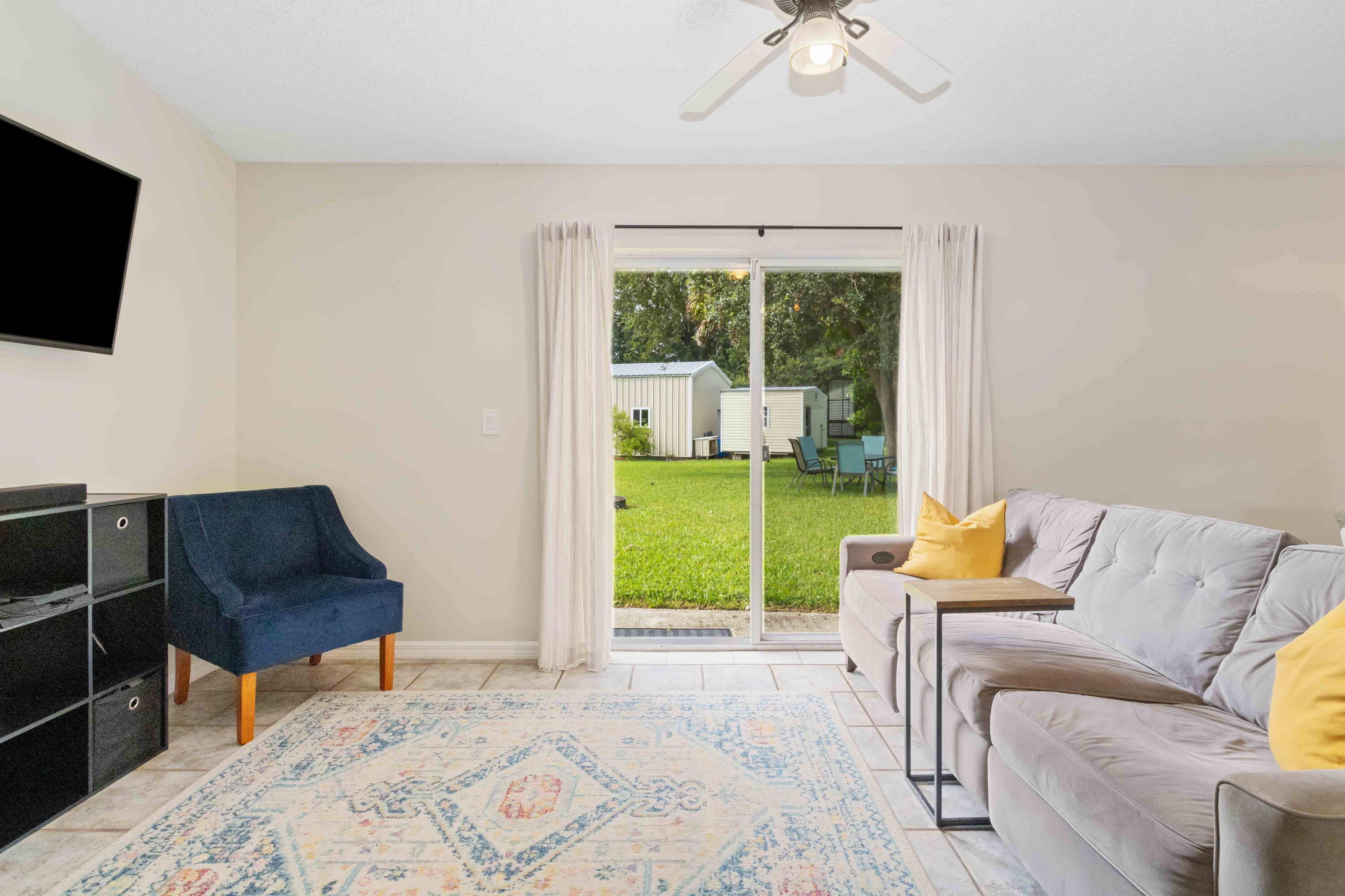 5413 Hastings Street