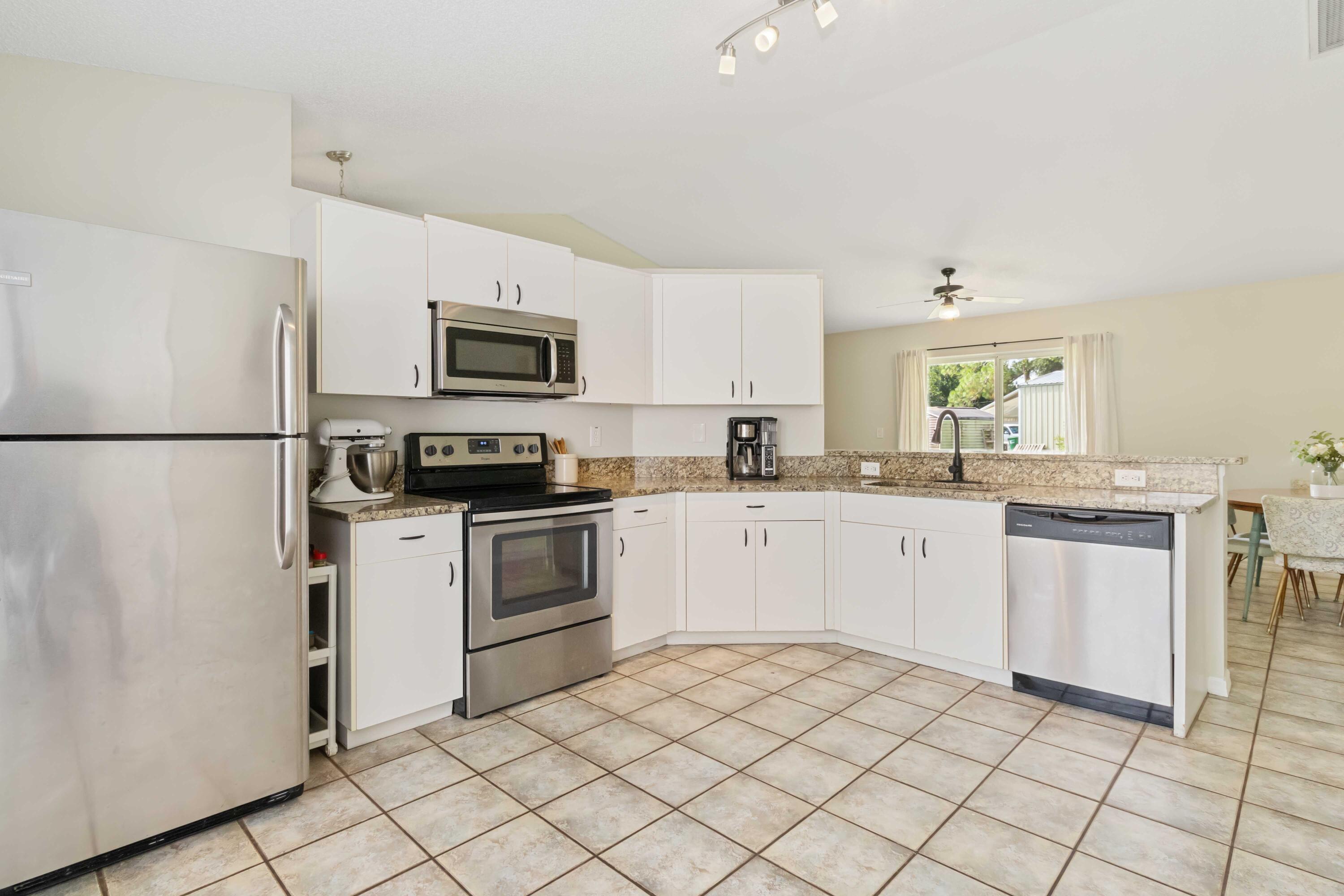 5413 Hastings Street