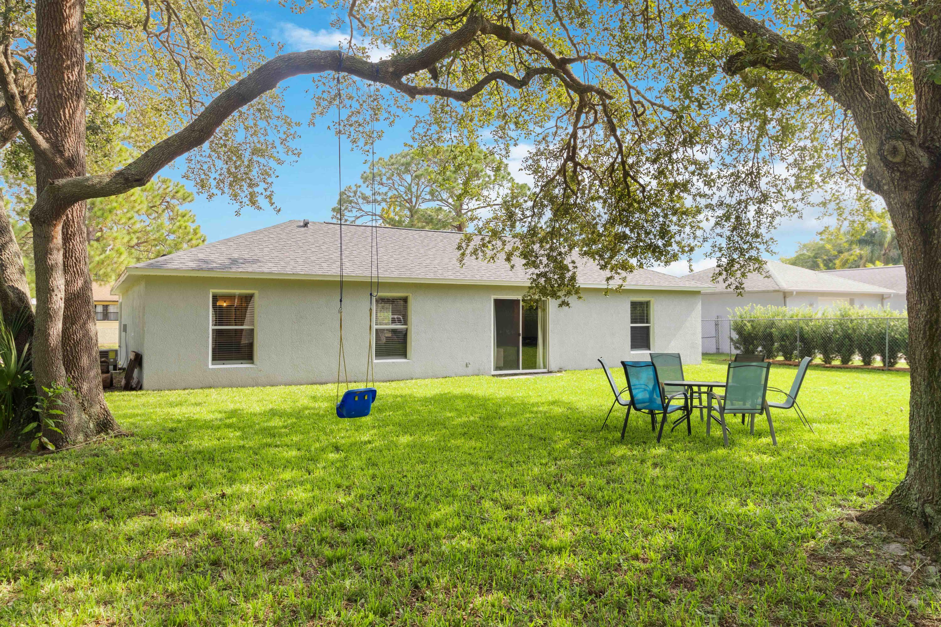 5413 Hastings Street