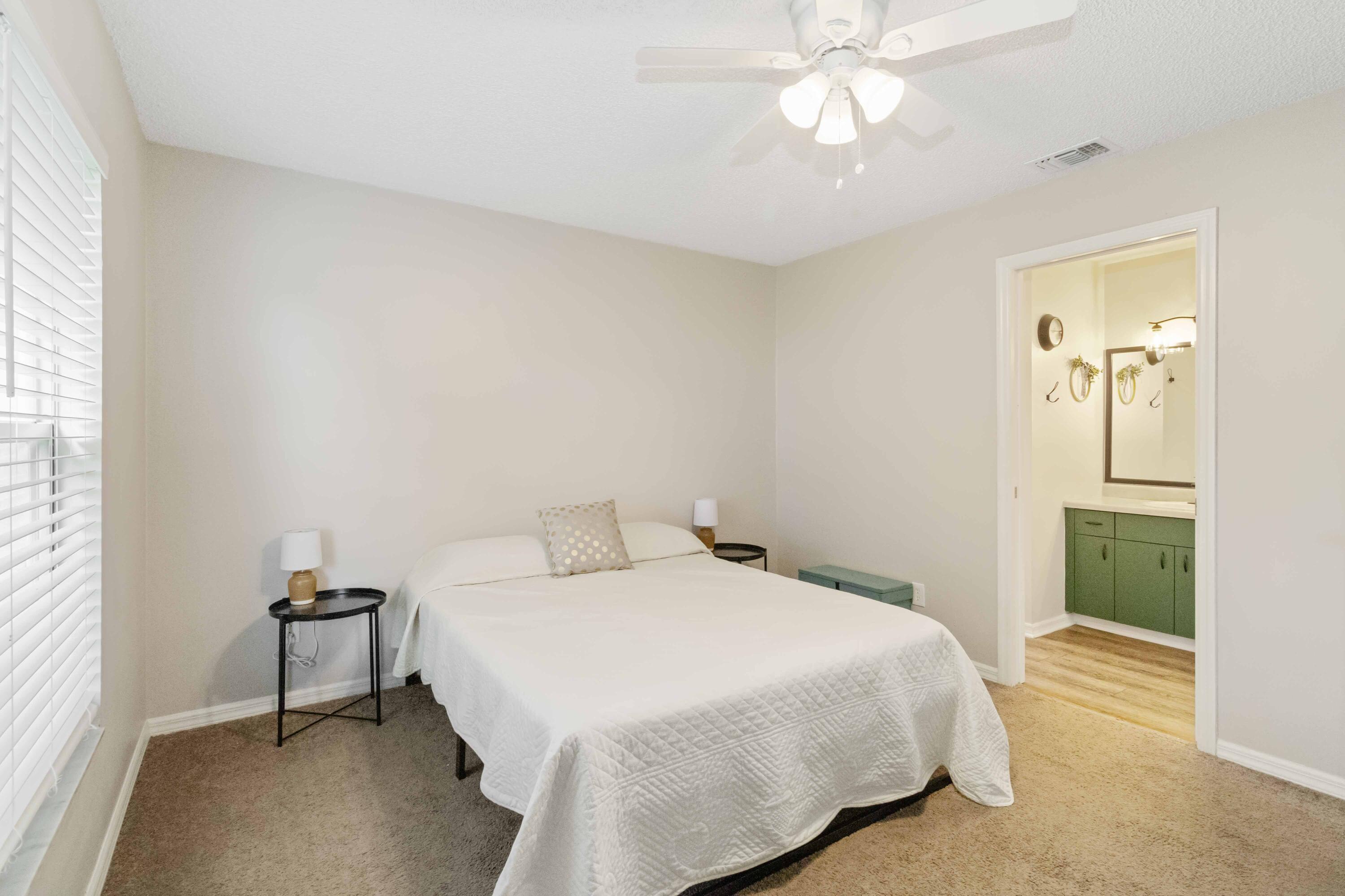 5413 Hastings Street