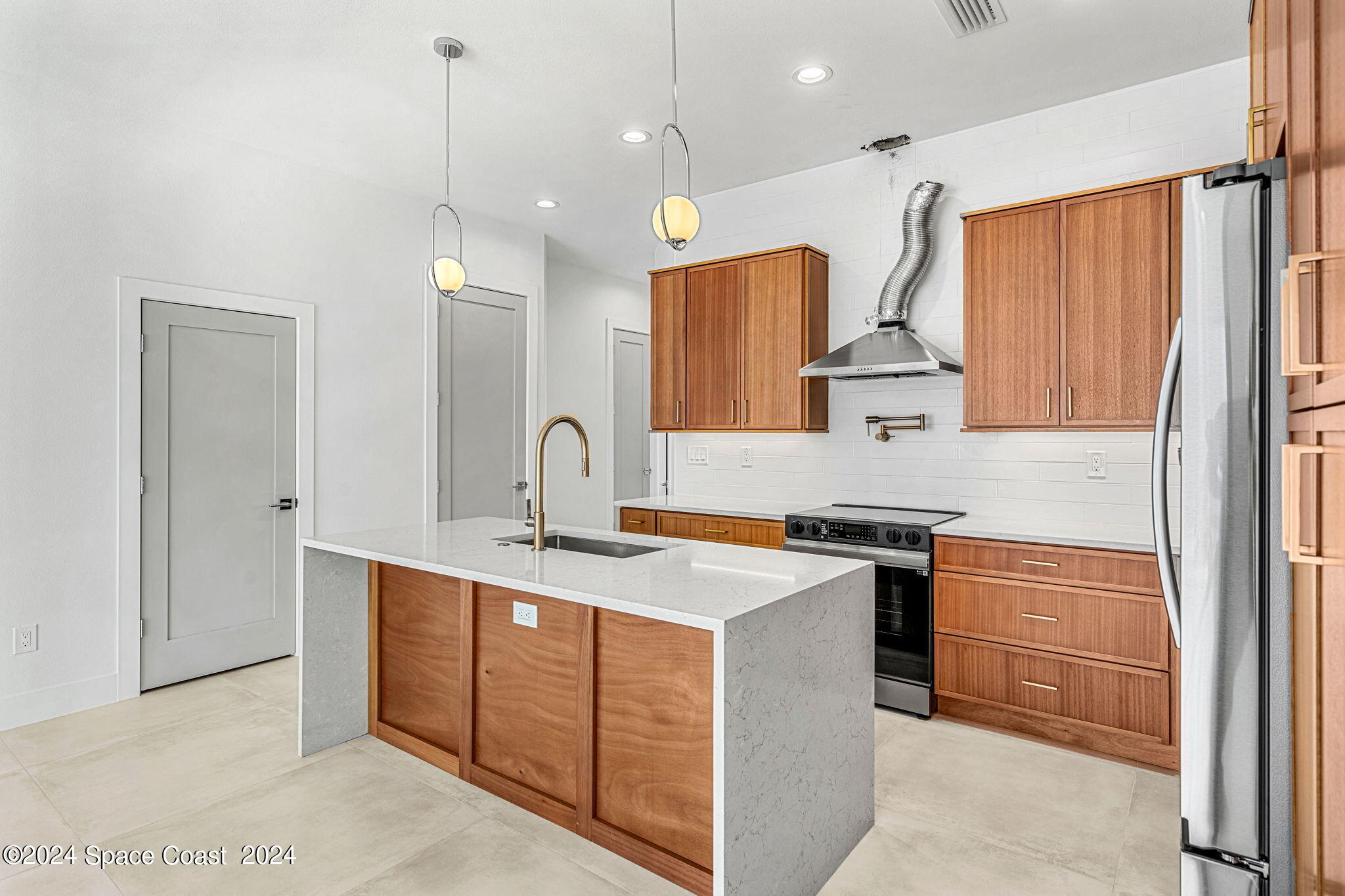103 Tenth Avenue