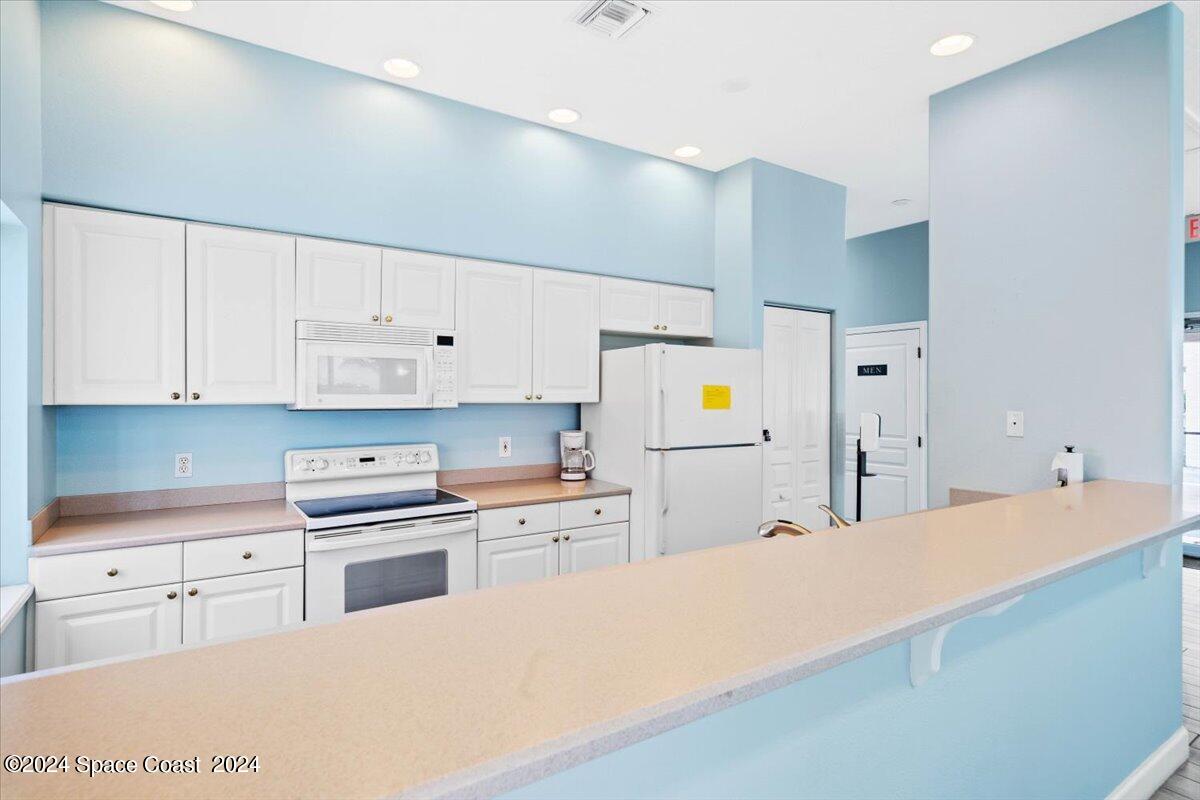 2065 Highway A1a, 1302