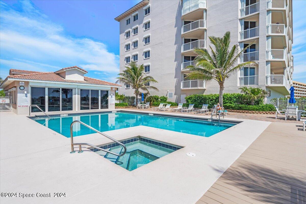 2065 Highway A1a, 1302