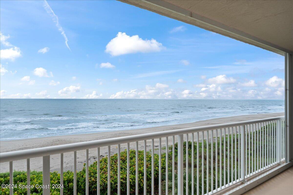 2065 Highway A1a, 1302