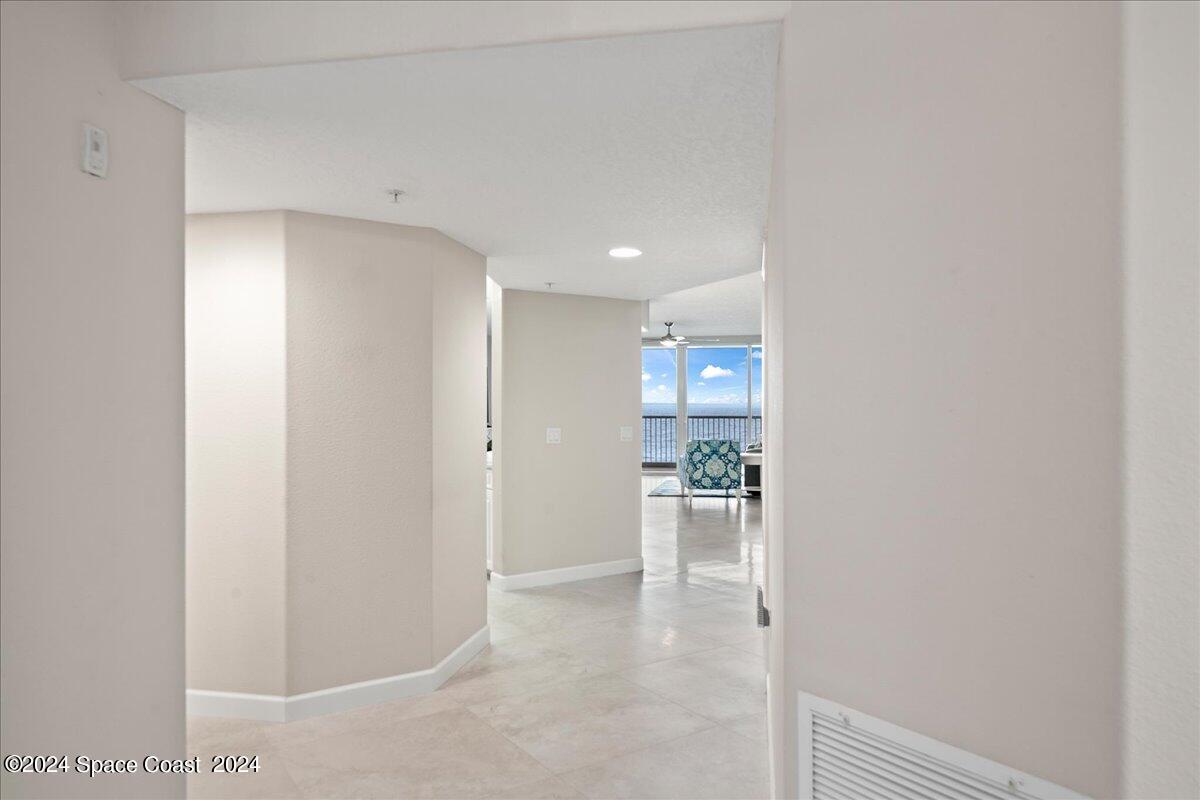 2065 Highway A1a, 1302