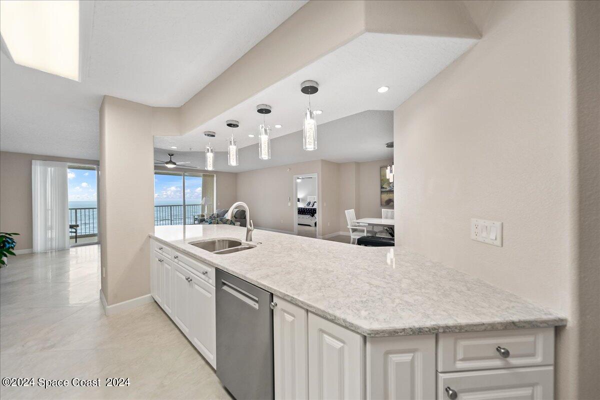 2065 Highway A1a, 1302