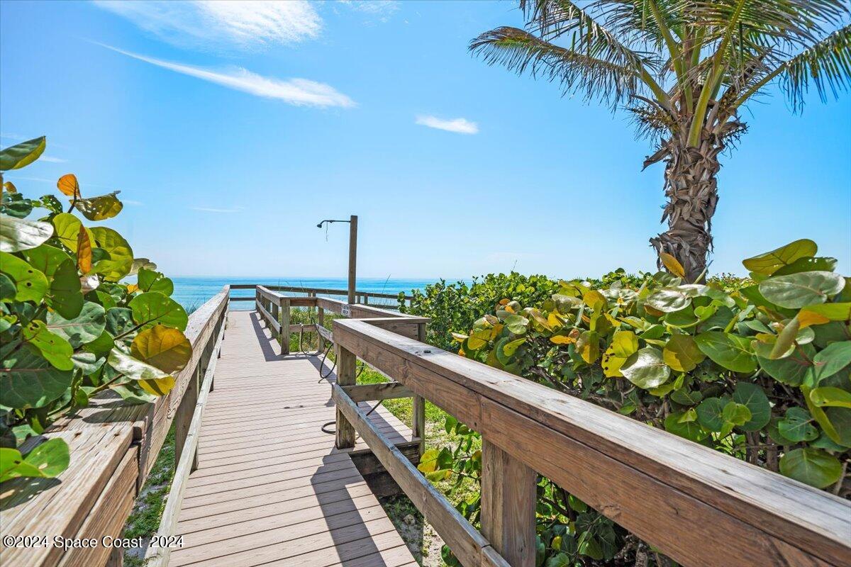 2065 Highway A1a, 1302