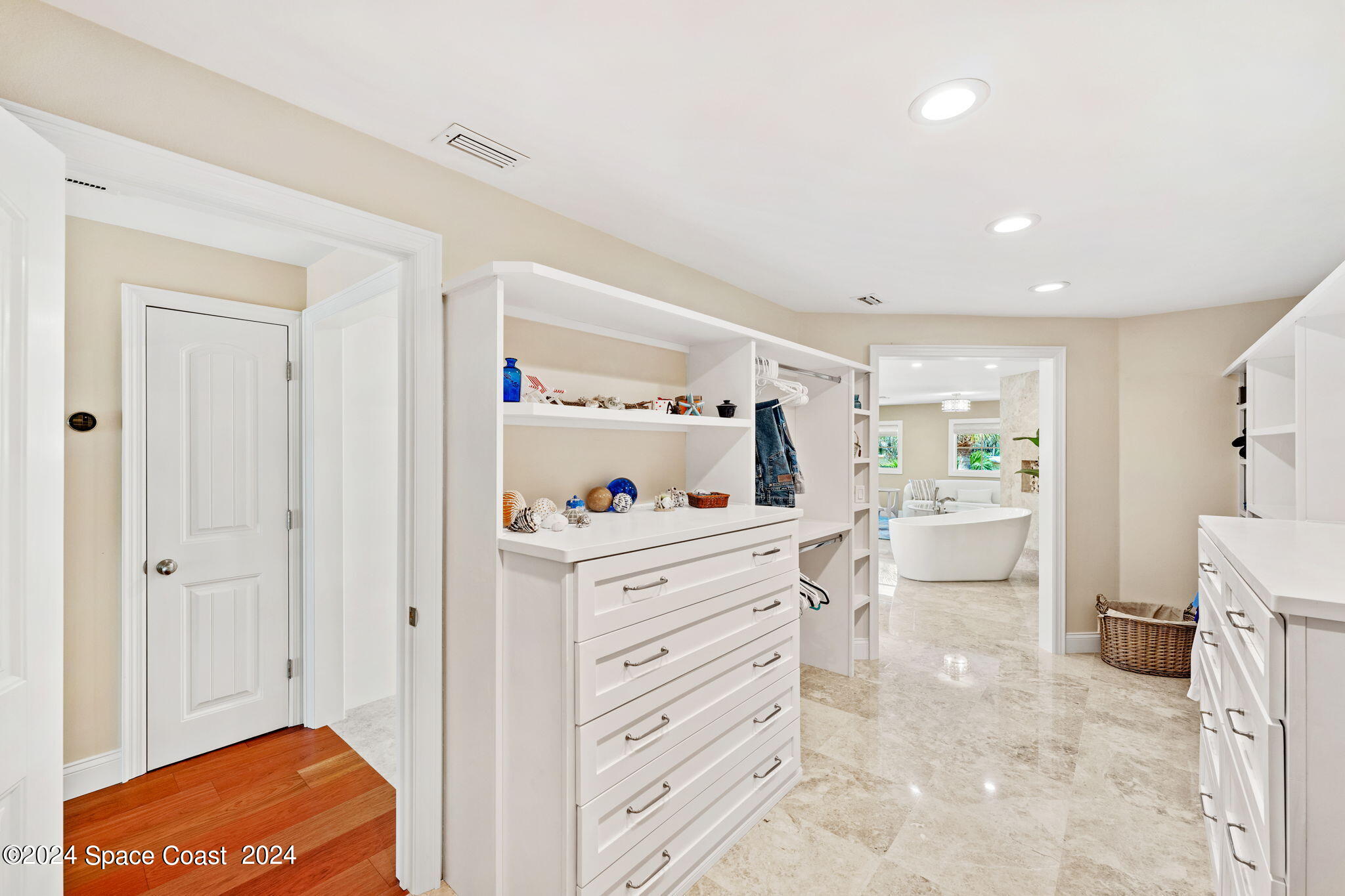 1601 S Miramar Avenue