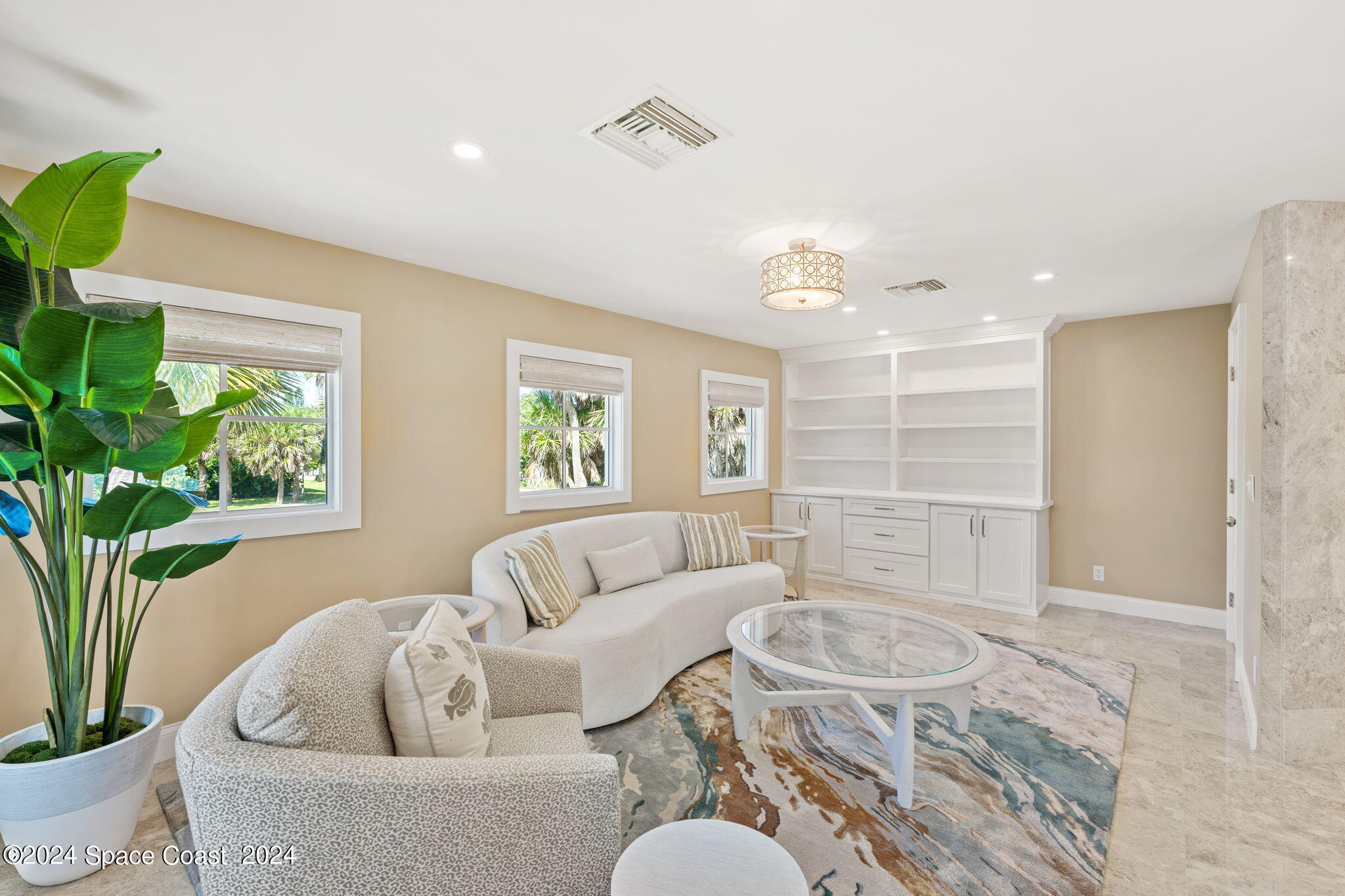 1601 S Miramar Avenue