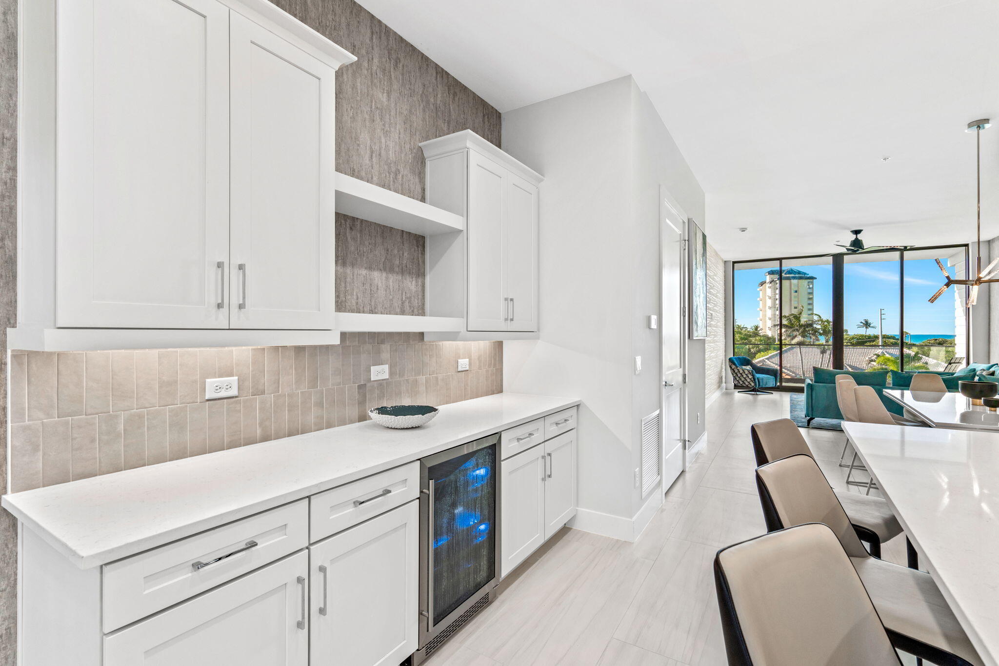 3031 Hafen Lane, 303