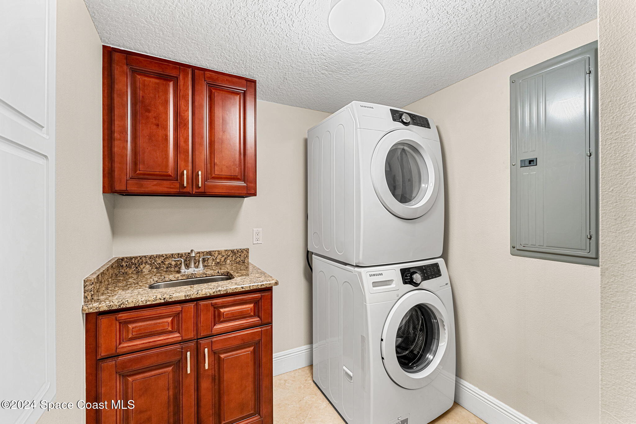 2375 S Atlantic Avenue, 303