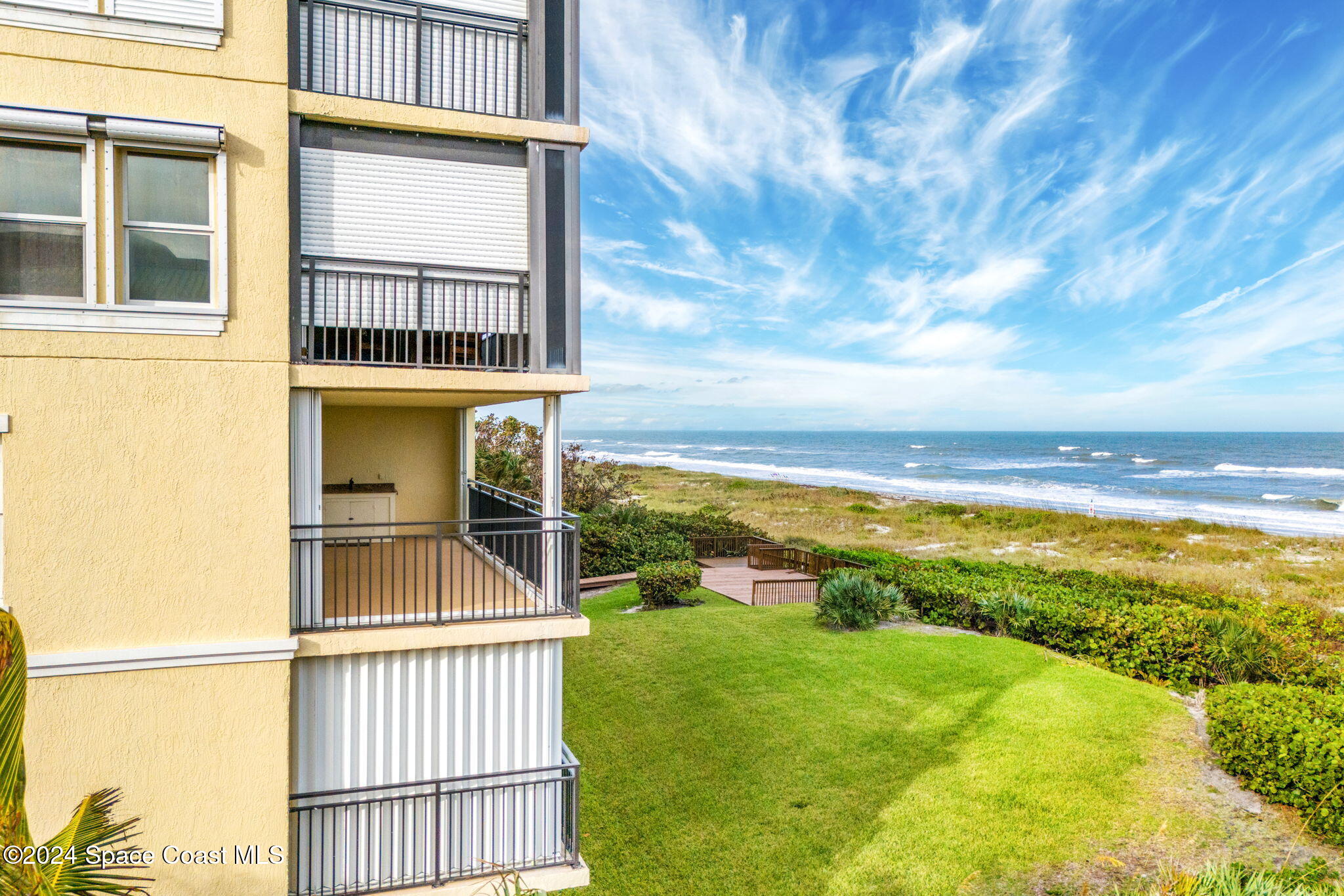 2375 S Atlantic Avenue, 303
