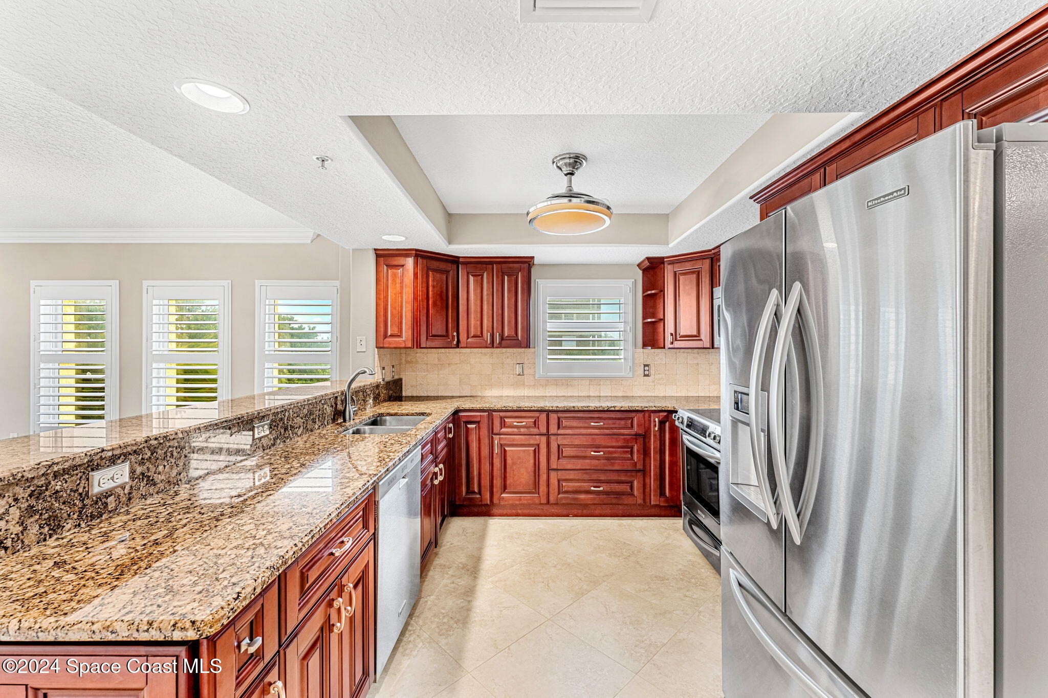 2375 S Atlantic Avenue, 303