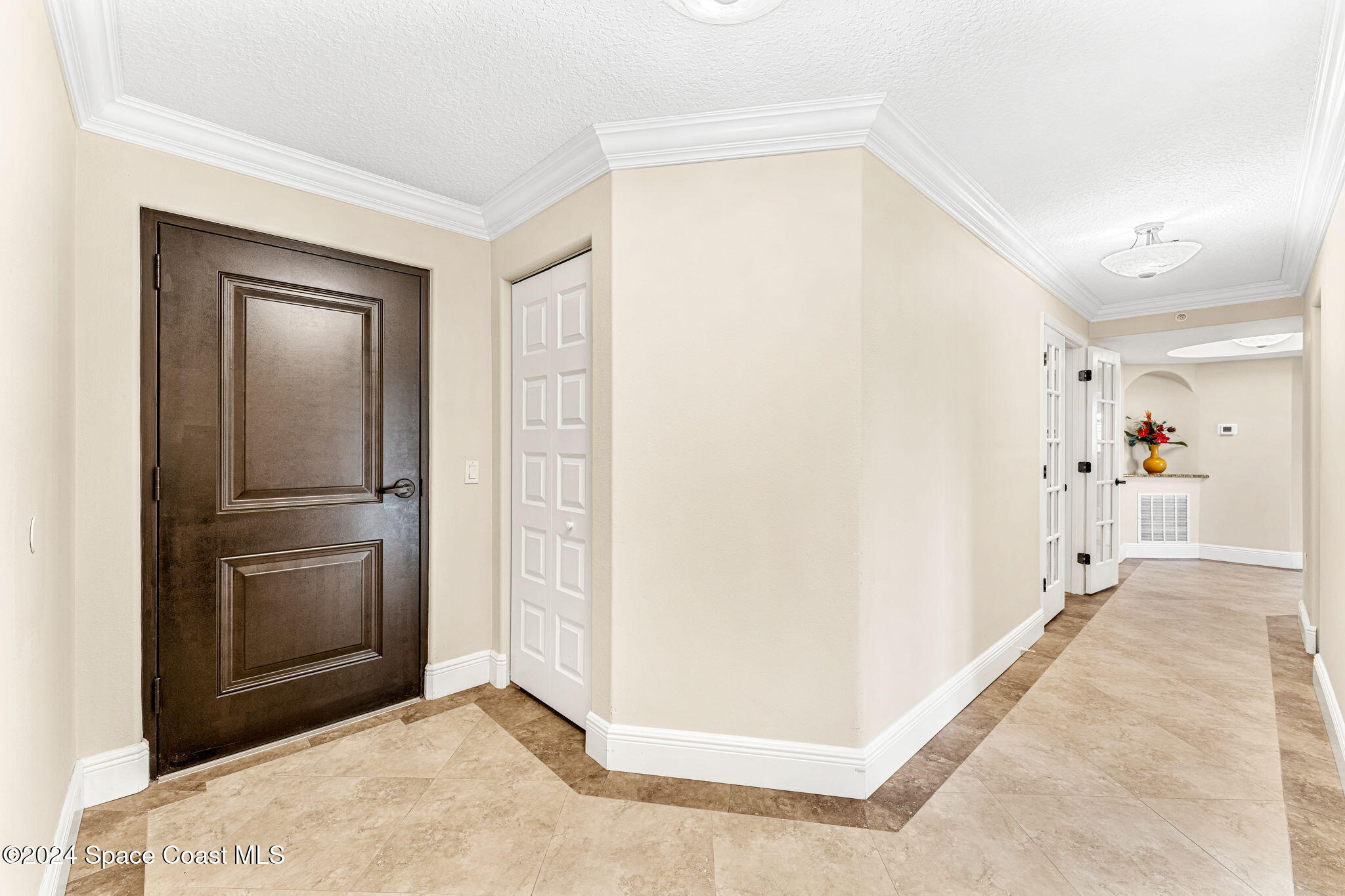 2375 S Atlantic Avenue, 303