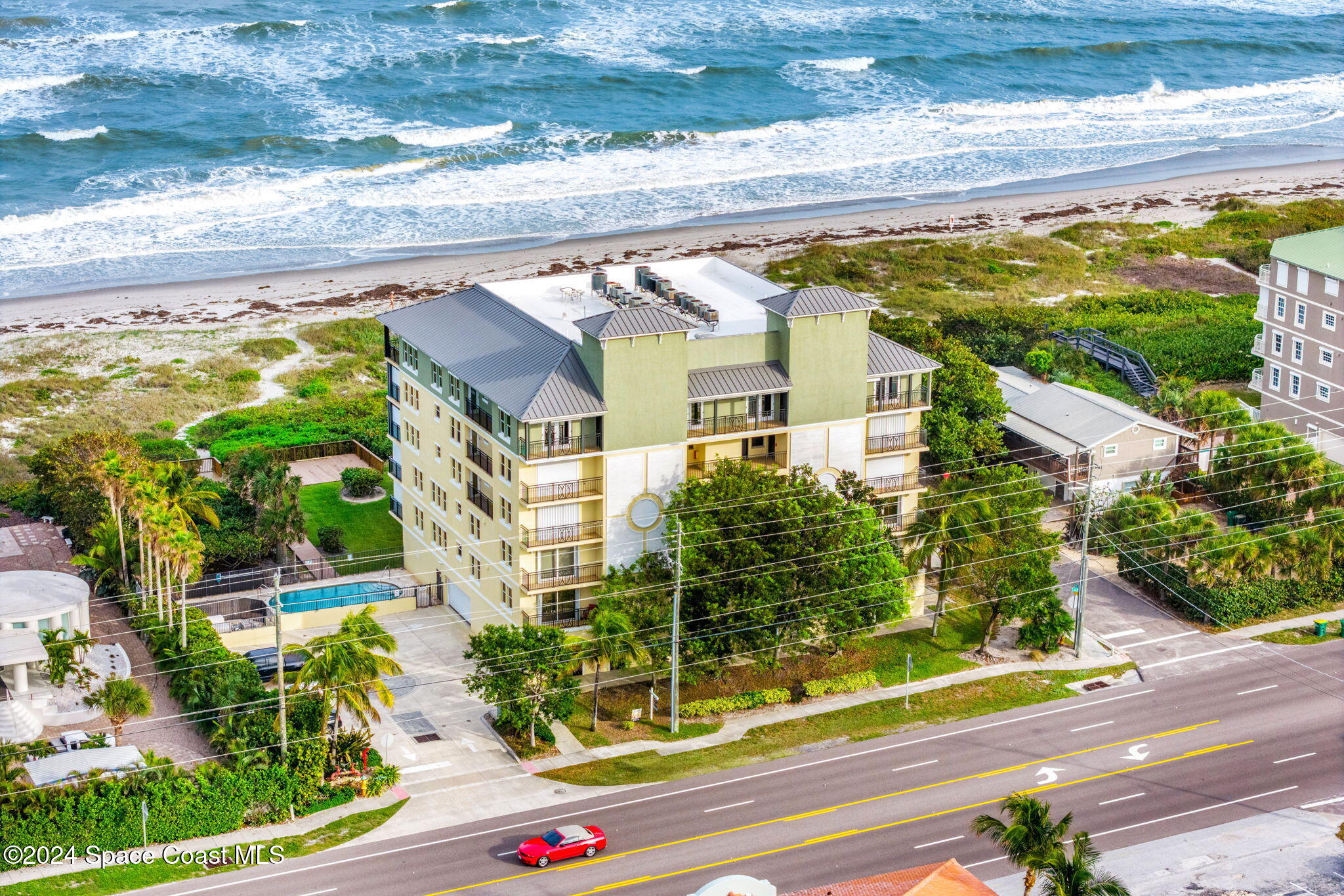 2375 S Atlantic Avenue, 303