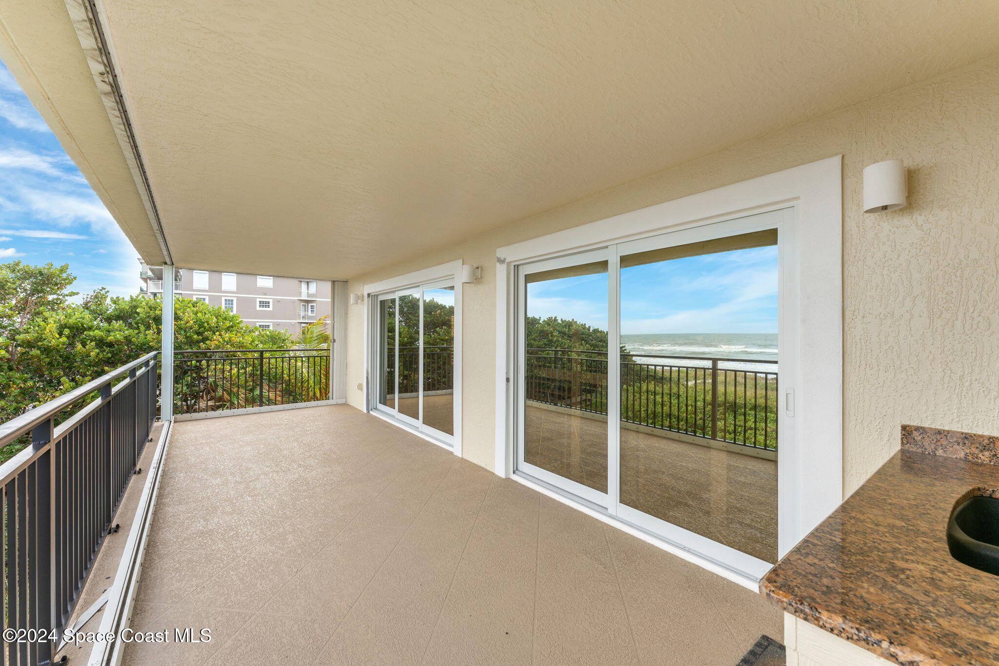 2375 S Atlantic Avenue, 303