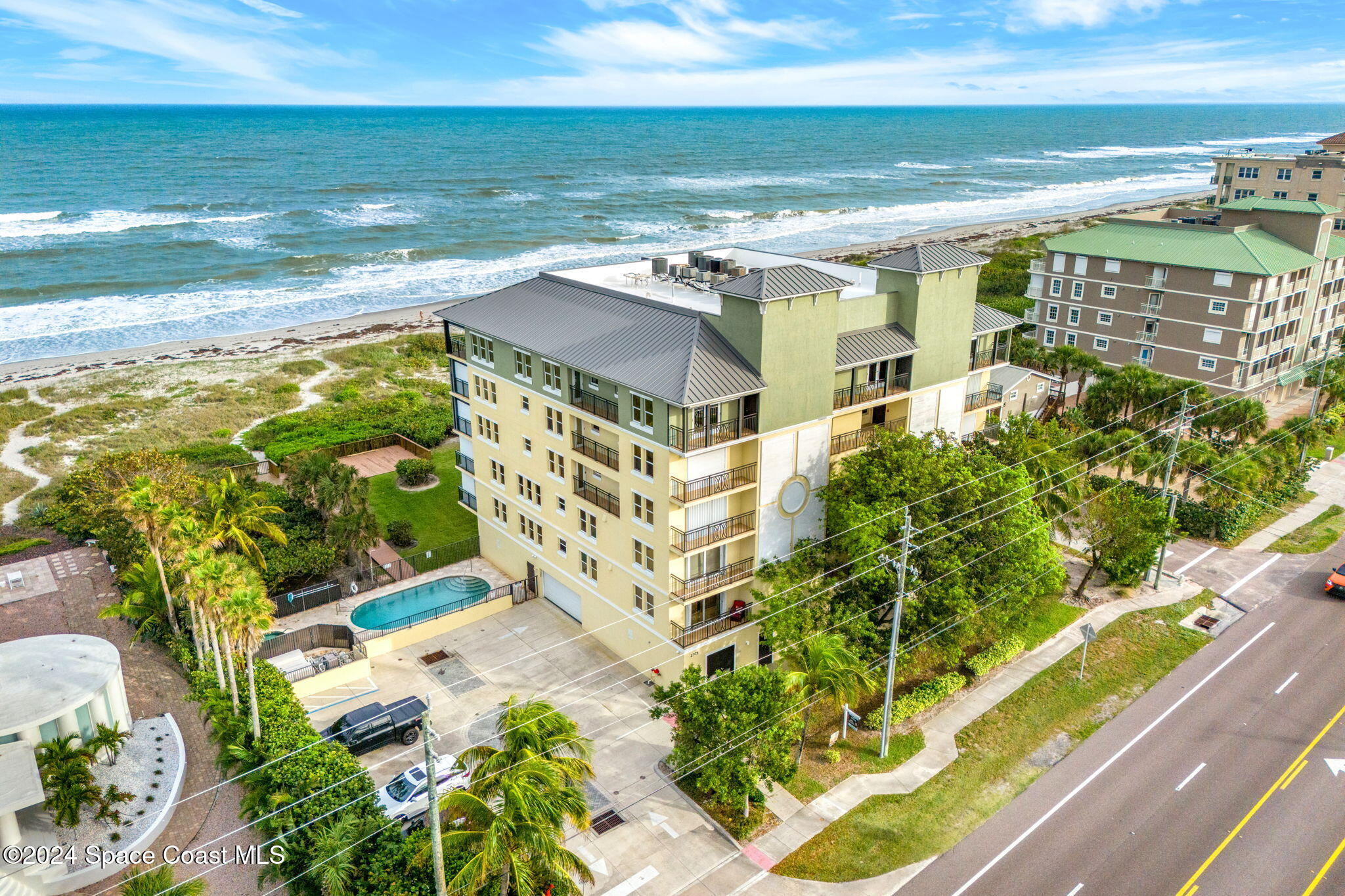 2375 S Atlantic Avenue, 303