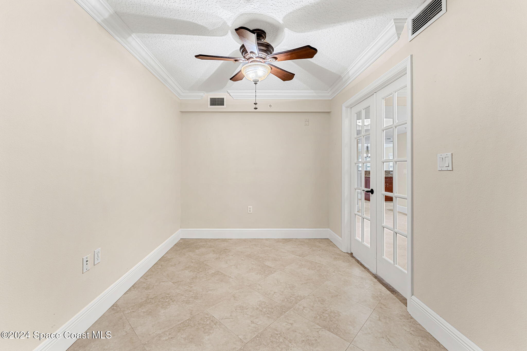 2375 S Atlantic Avenue, 303