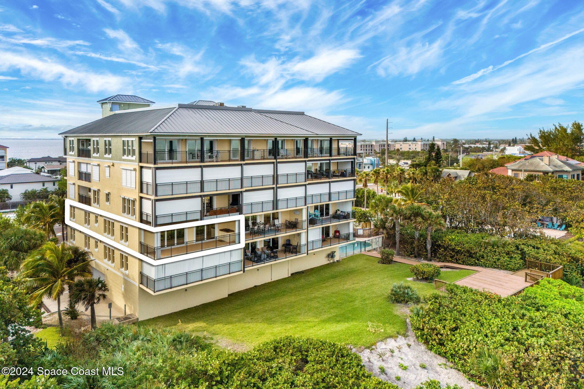 2375 S Atlantic Avenue, 303