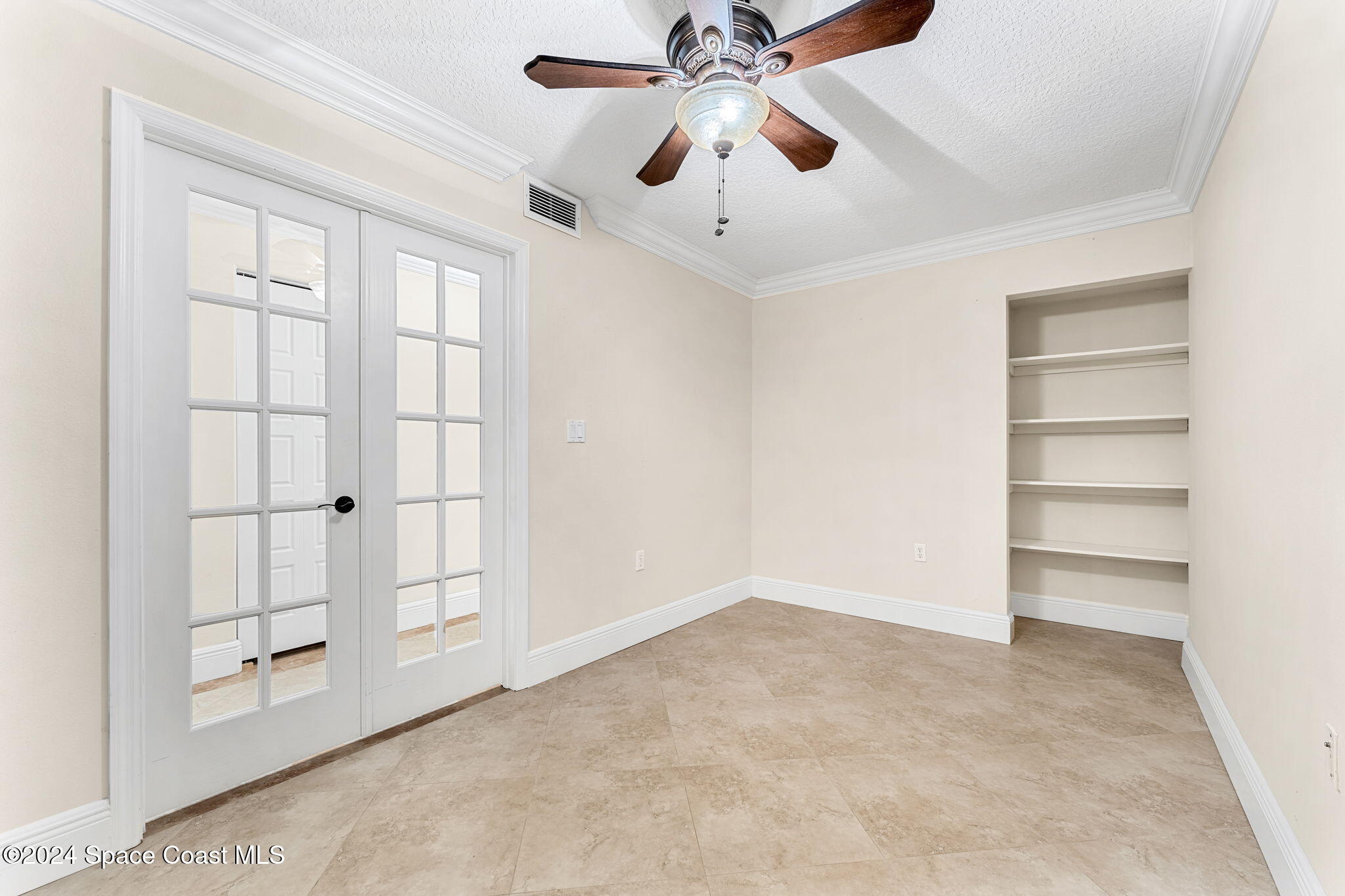 2375 S Atlantic Avenue, 303