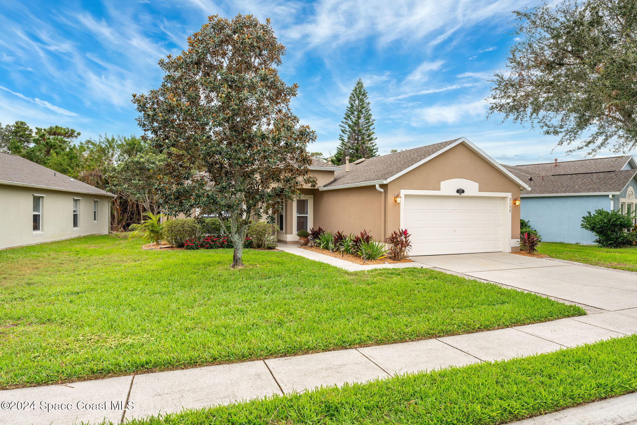 2122 Spring Creek Circle NE