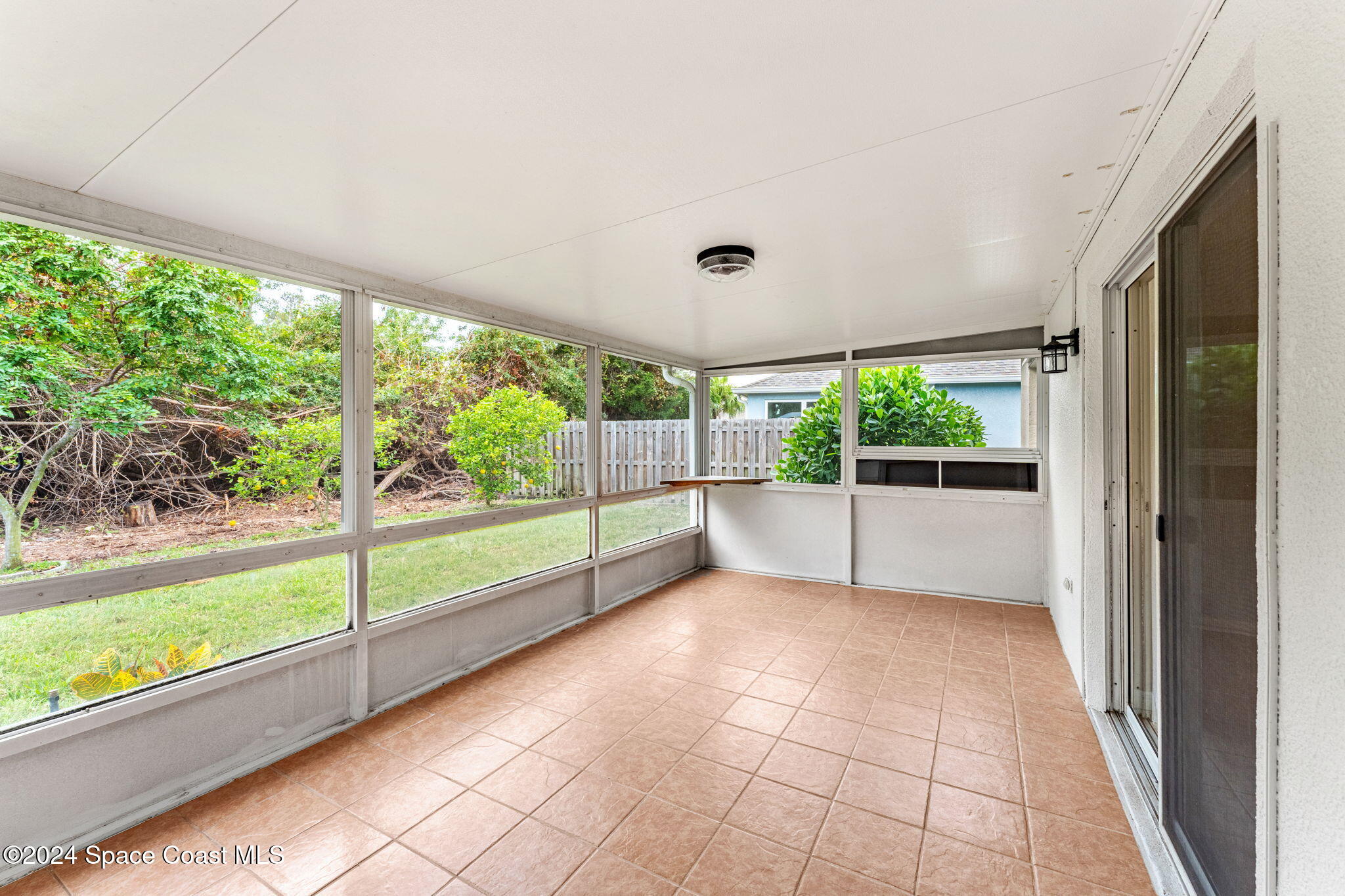 2122 Spring Creek Circle NE