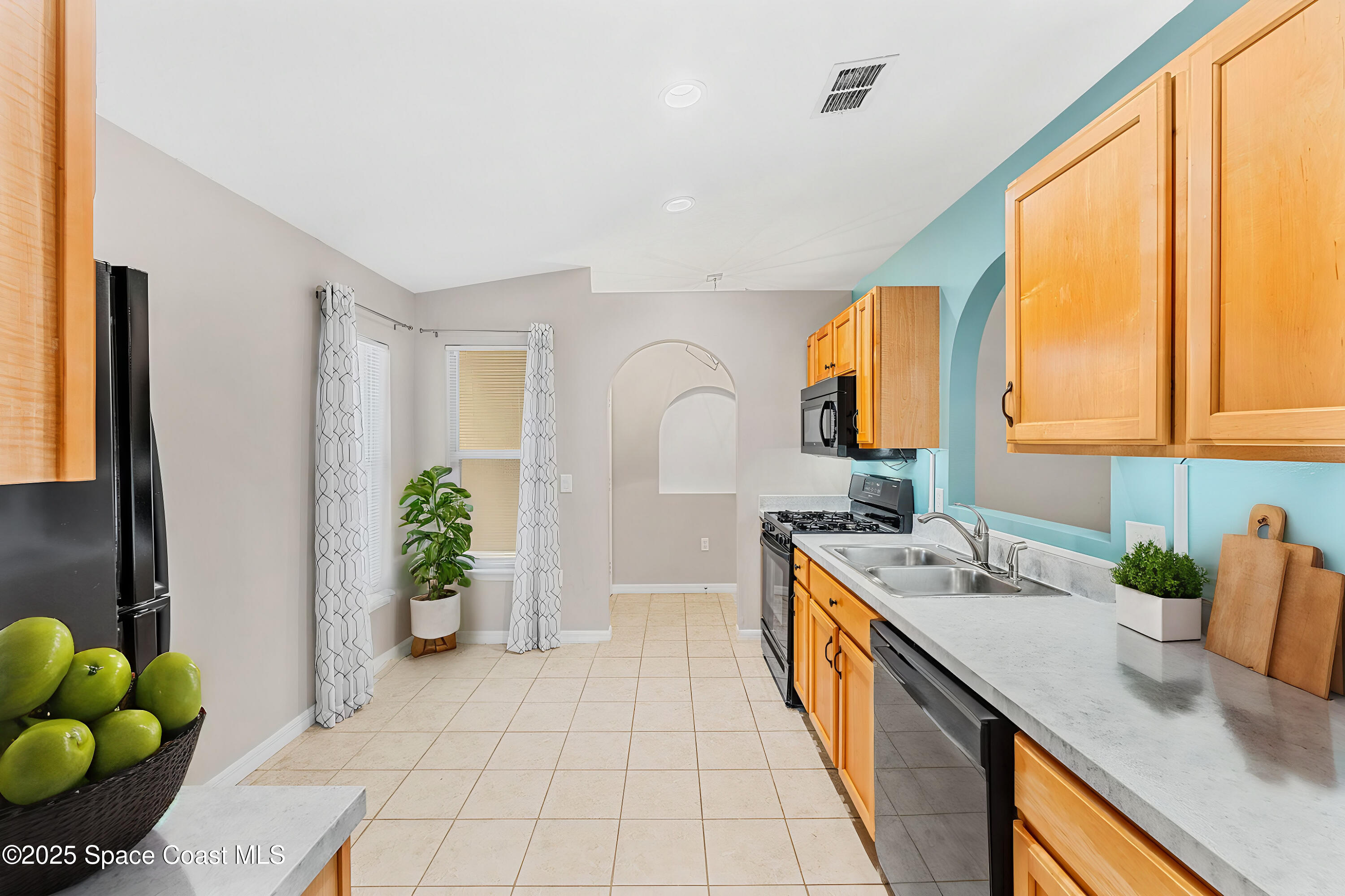 2122 Spring Creek Circle NE