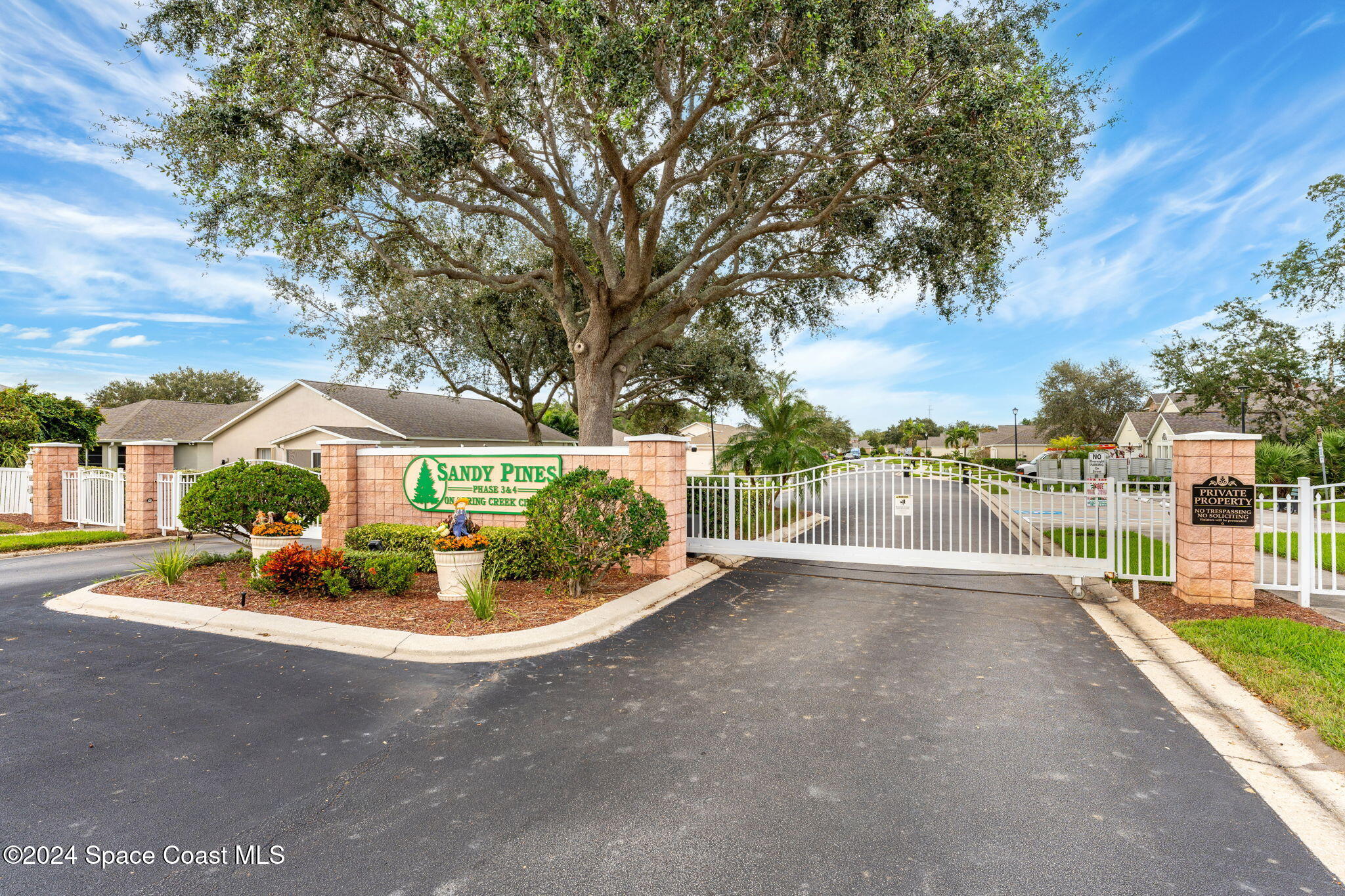 2122 Spring Creek Circle NE