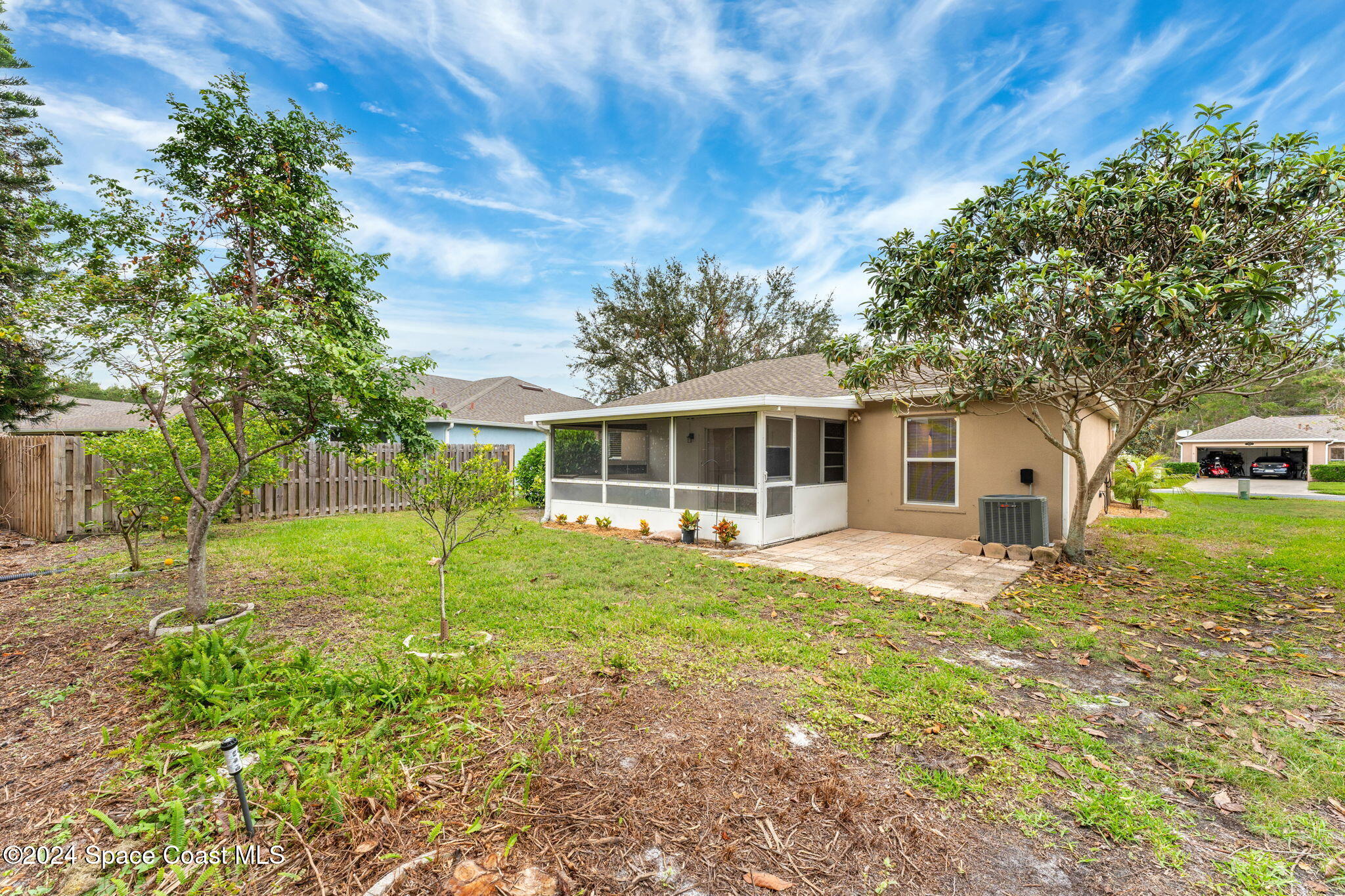 2122 Spring Creek Circle NE