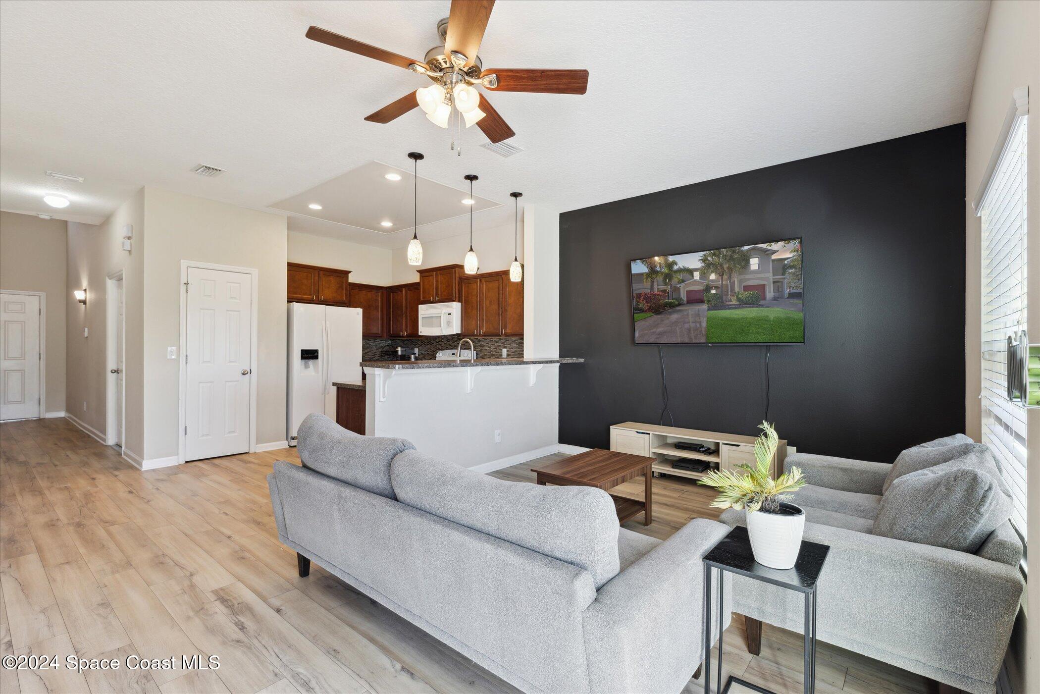 2595 Revolution Street, 105