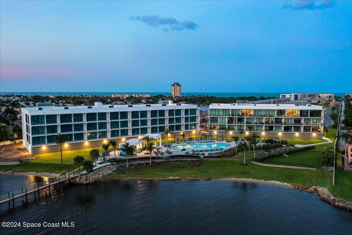 205 Strand Drive, 402